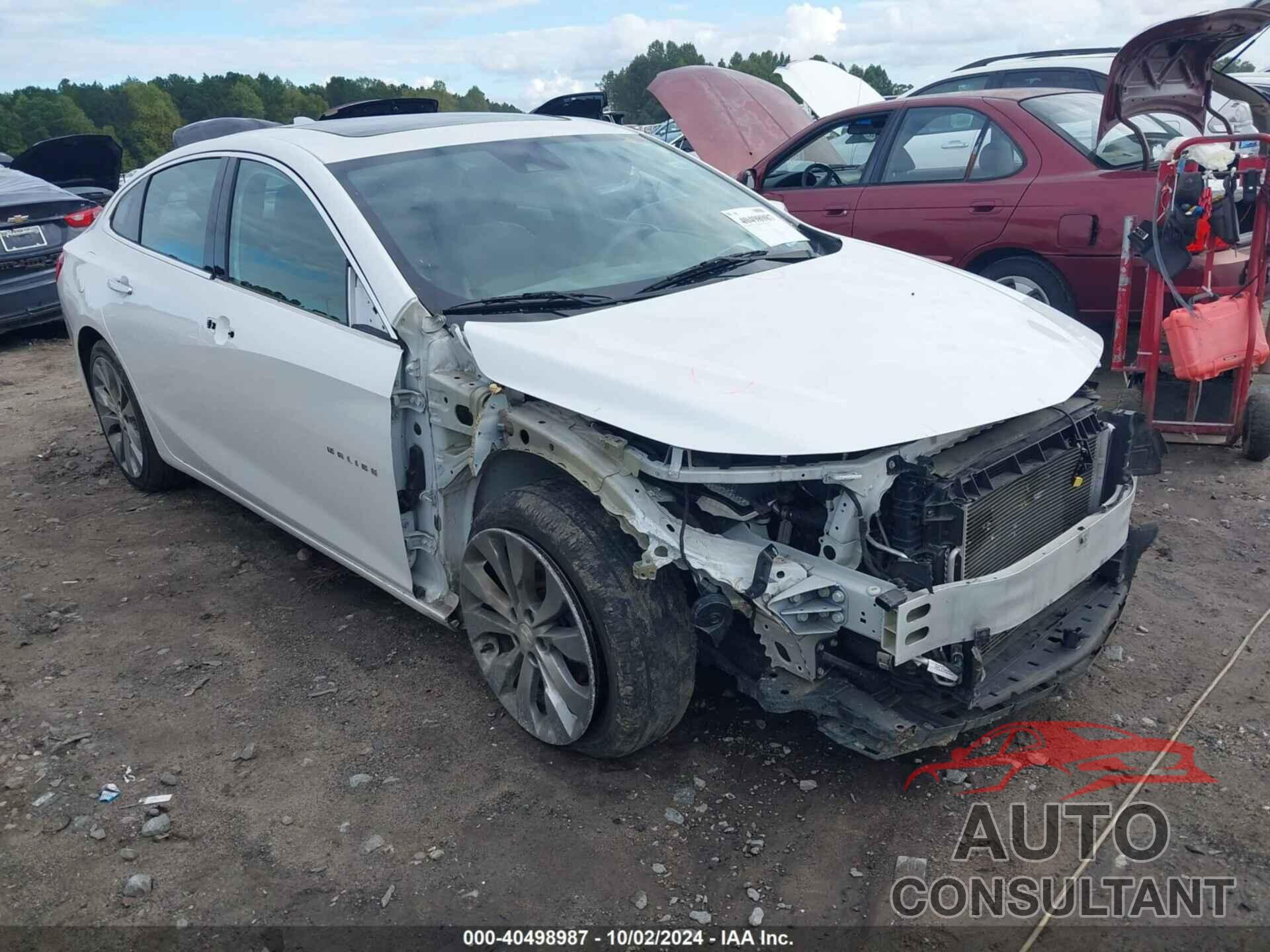 CHEVROLET MALIBU 2017 - 1G1ZH5SX5HF160111