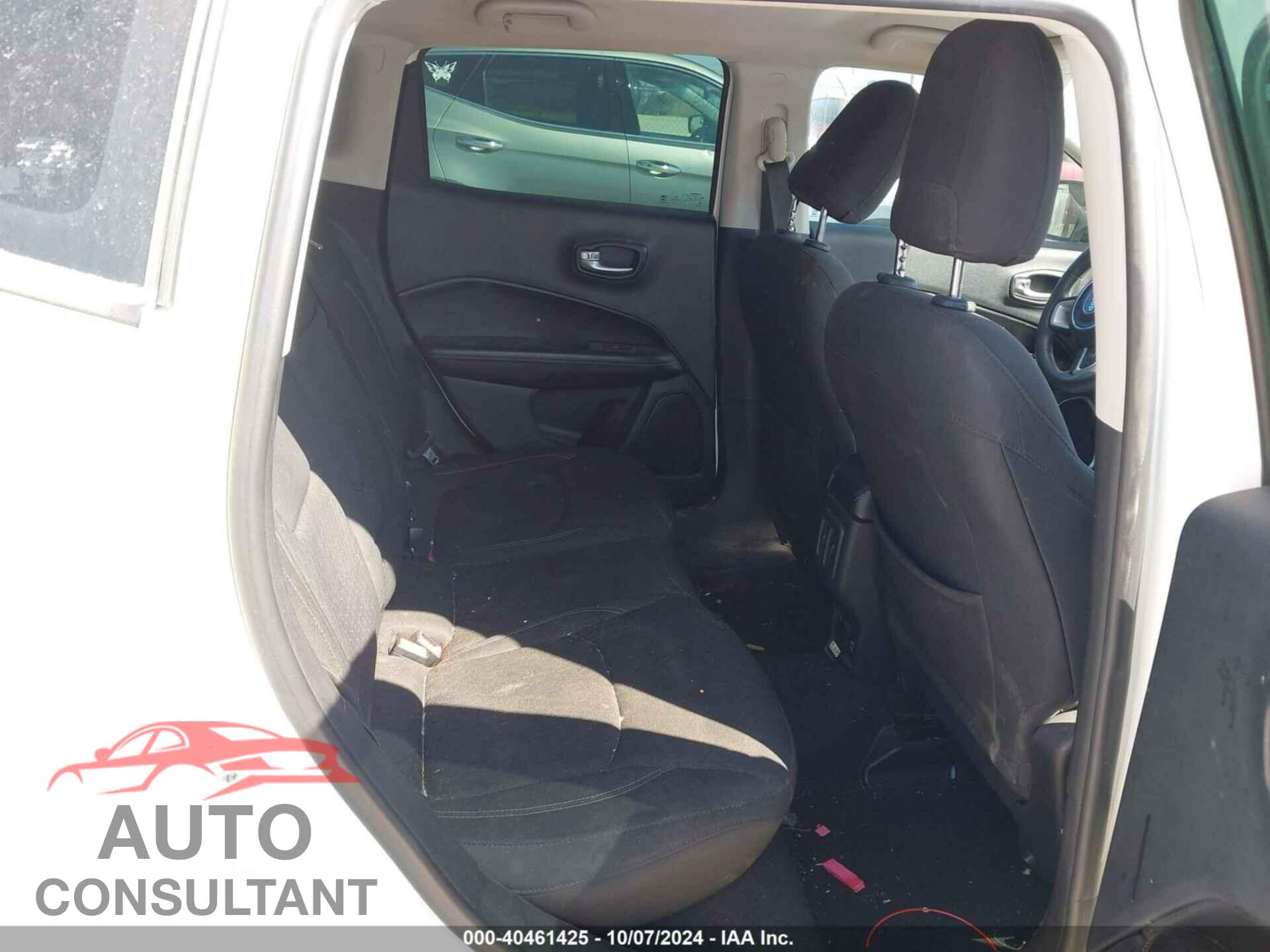 JEEP COMPASS 2018 - 3C4NJCAB3JT488546