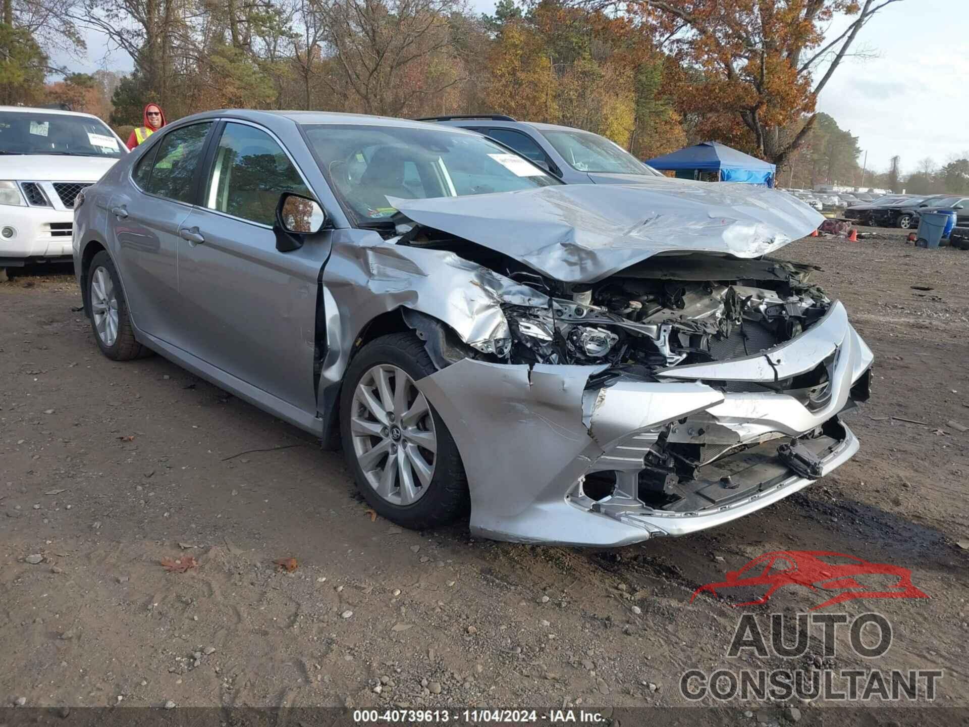 TOYOTA CAMRY 2019 - 4T1B11HK8KU819928