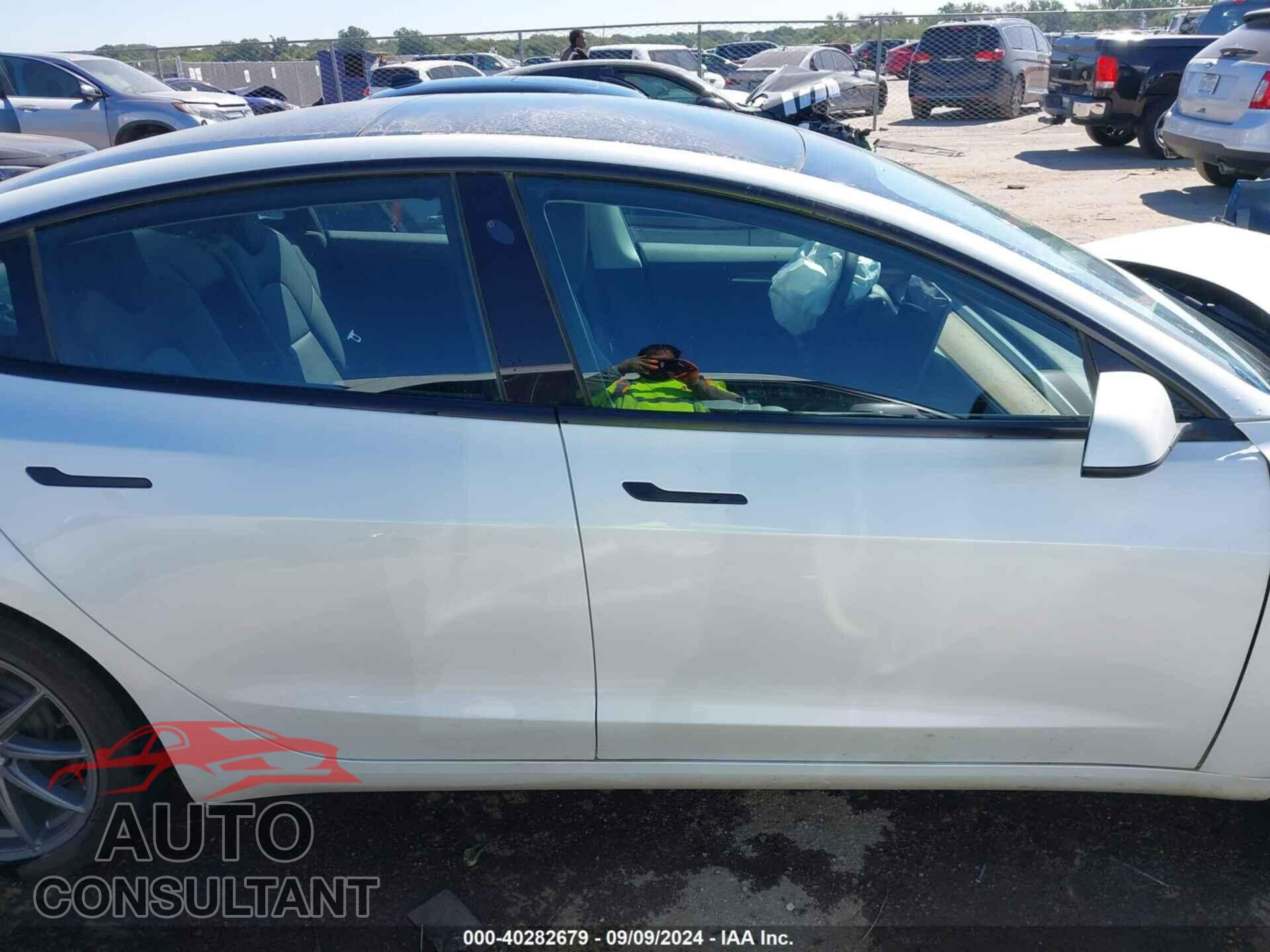 TESLA MODEL 3 2023 - 5YJ3E1EA4PF475426