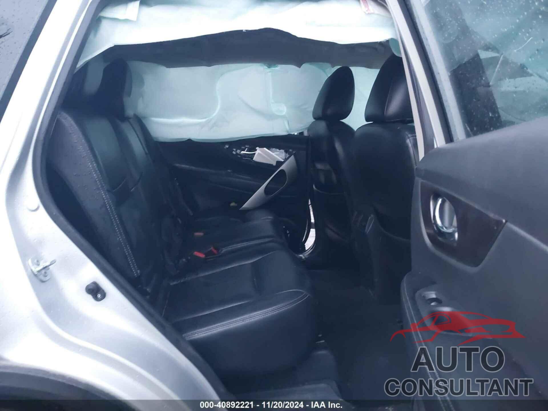 NISSAN ROGUE 2015 - KNMAT2MVXFP512409