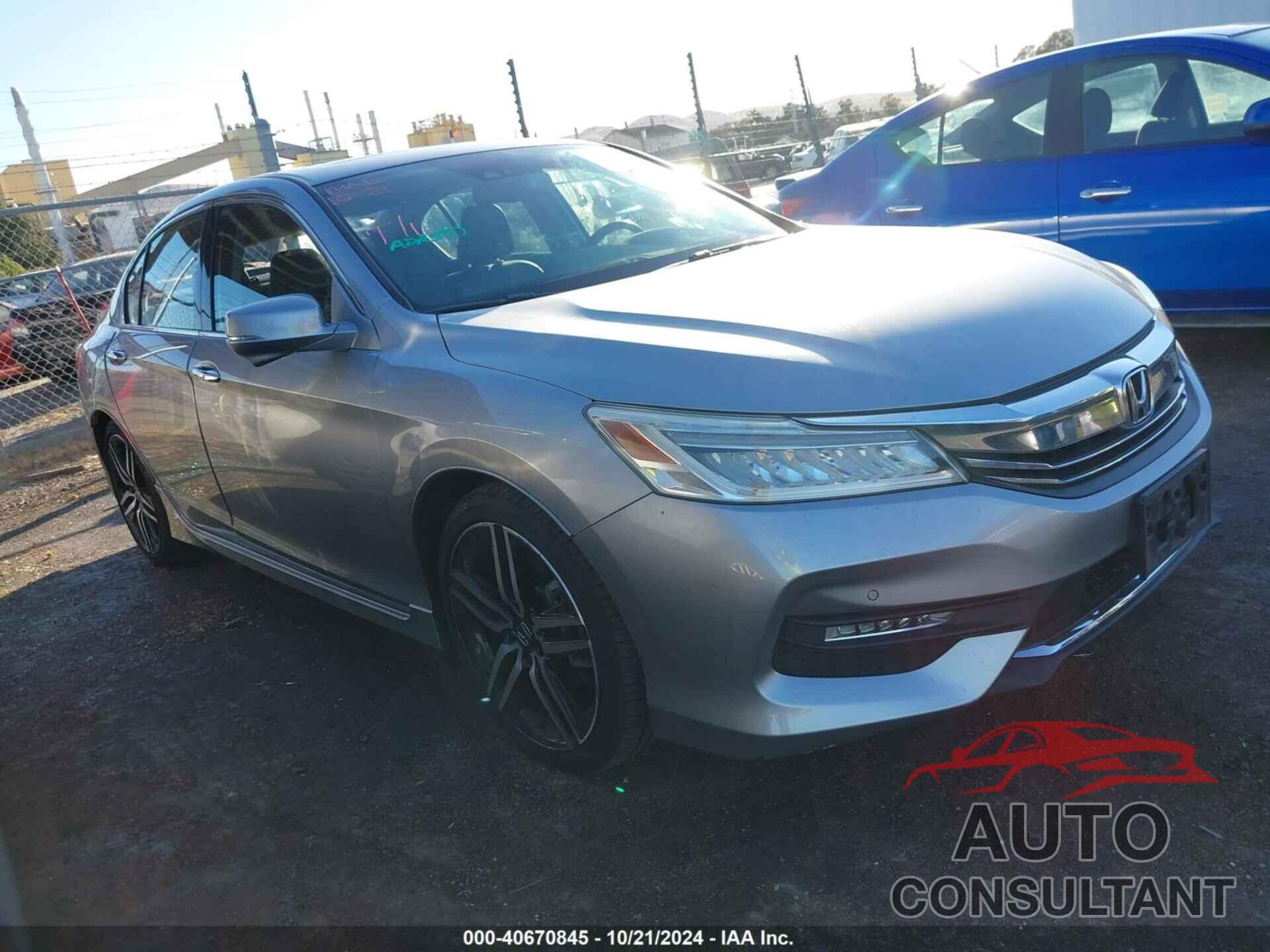 HONDA ACCORD 2017 - 1HGCR3F92HA031445