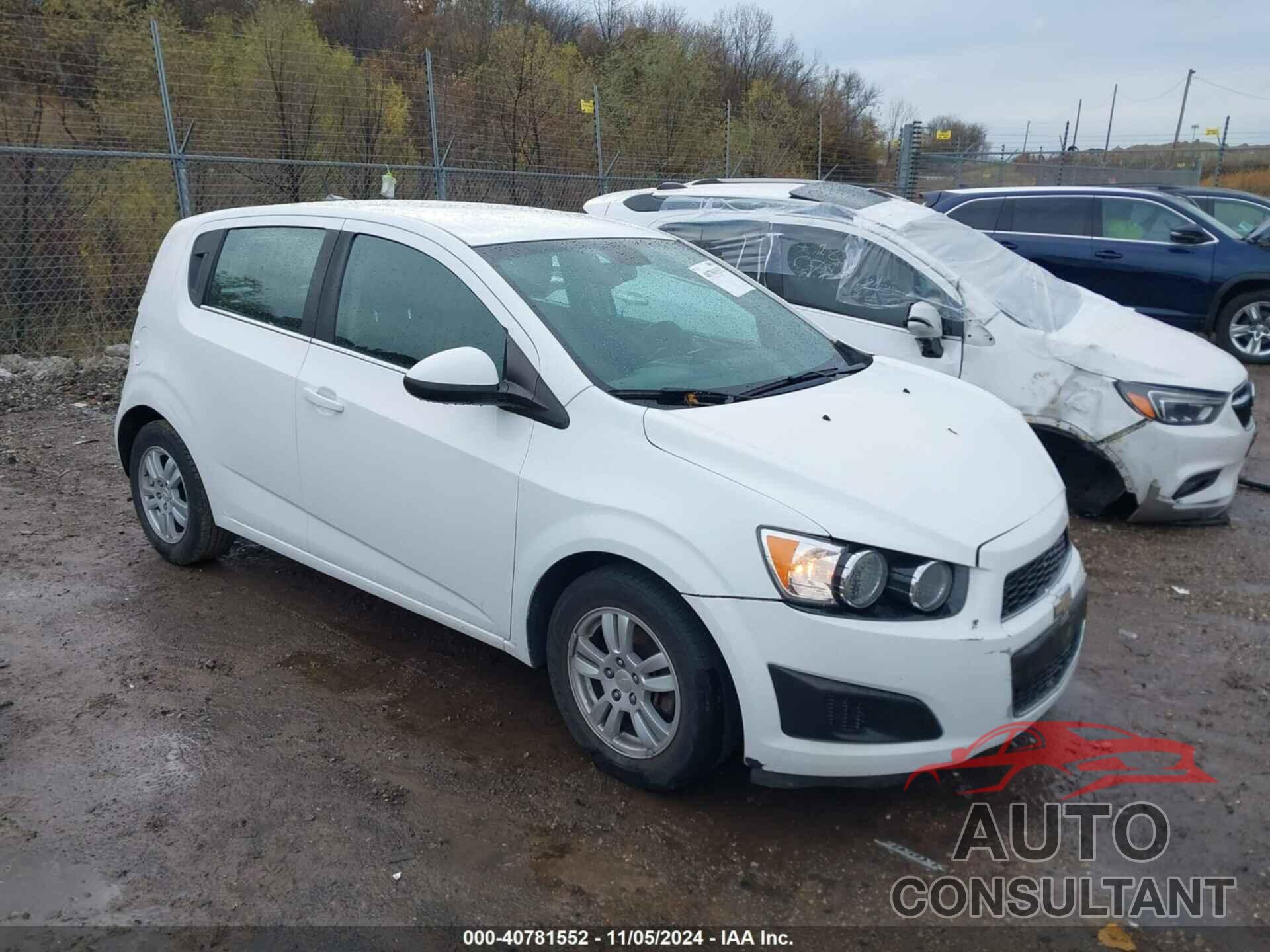 CHEVROLET SONIC 2012 - 1G1JC6SH3C4191999