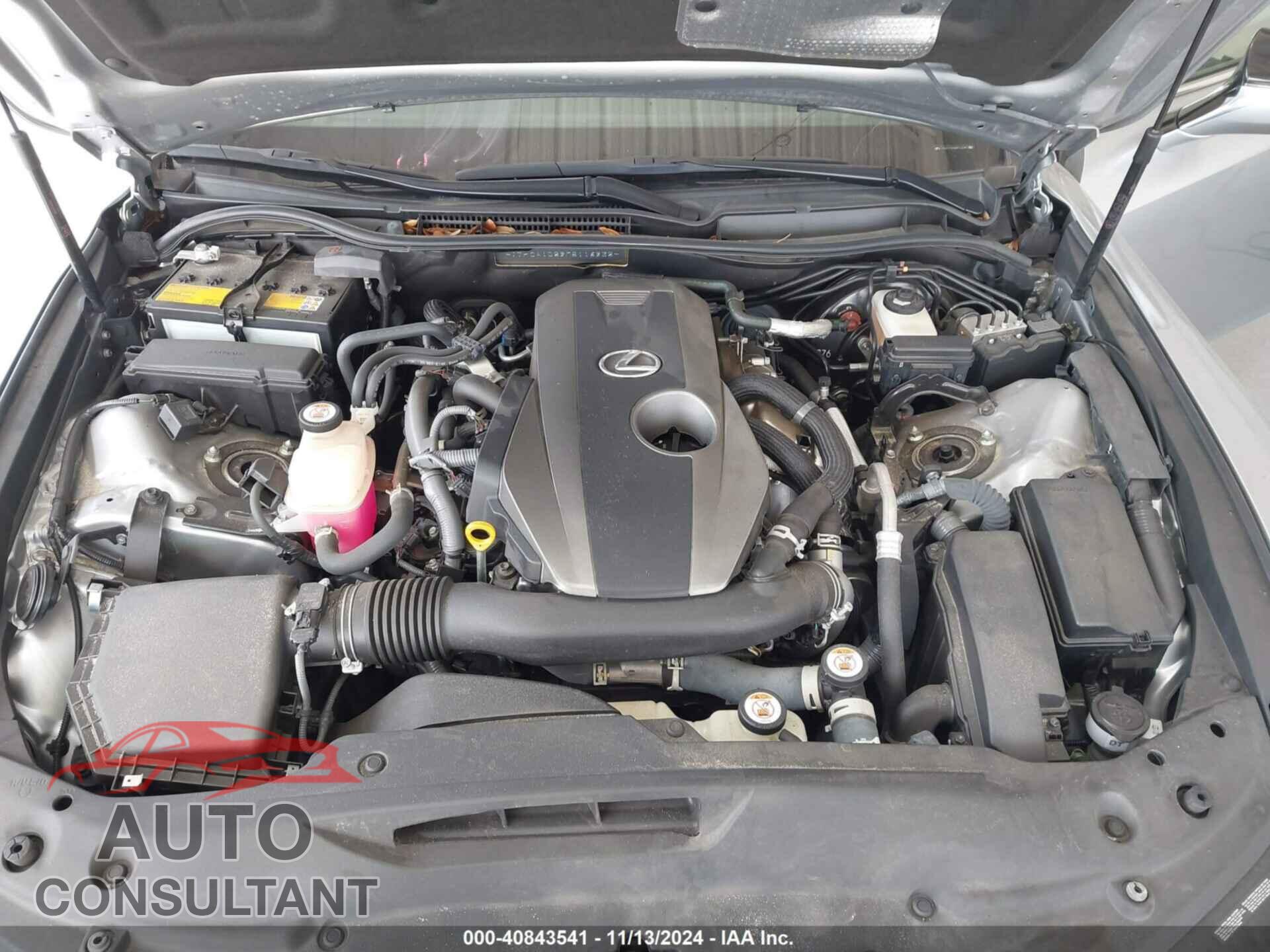 LEXUS IS 300 2021 - JTHCA1D29M5116932