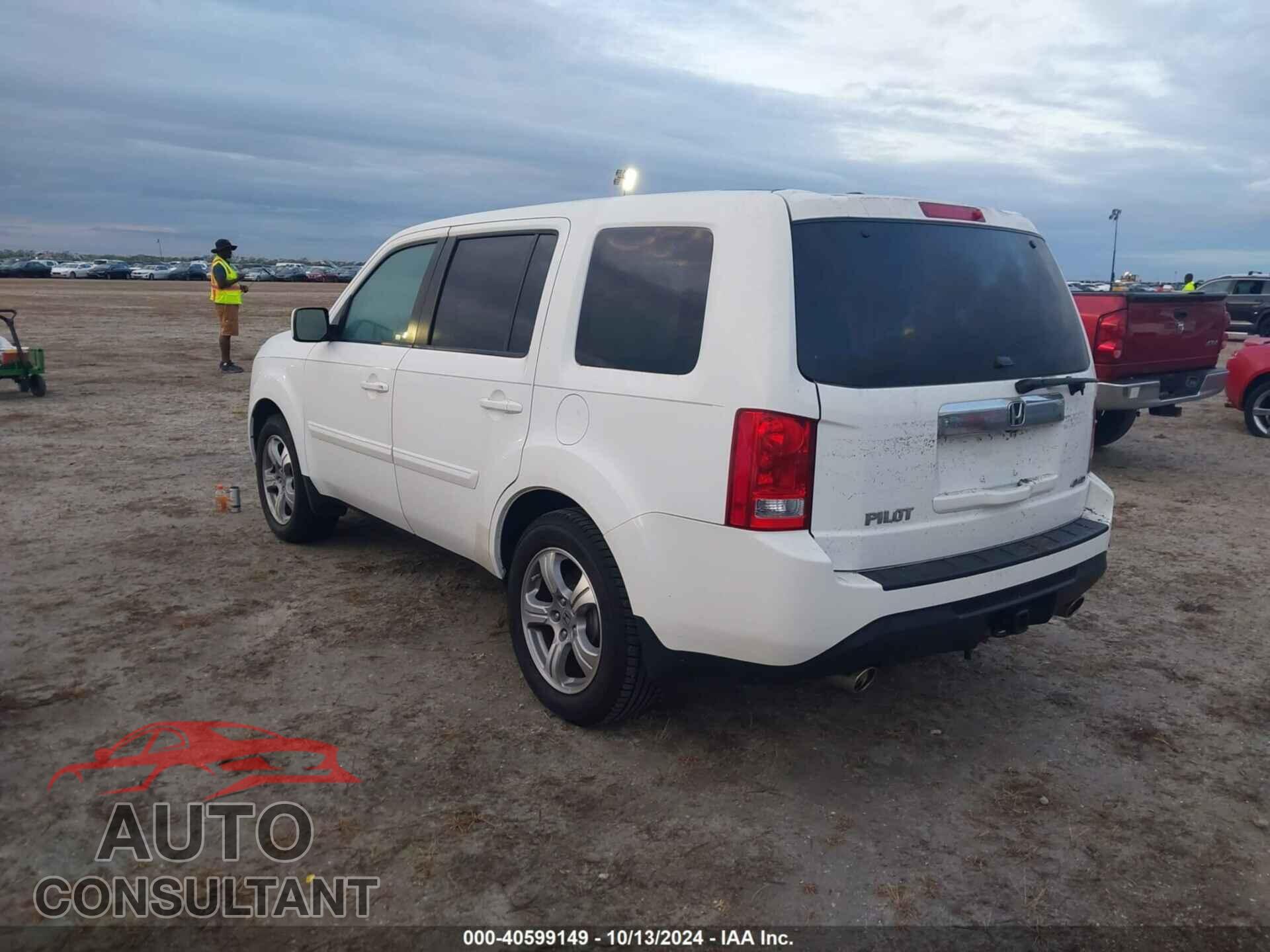 HONDA PILOT 2013 - 5FNYF4H57DB074080