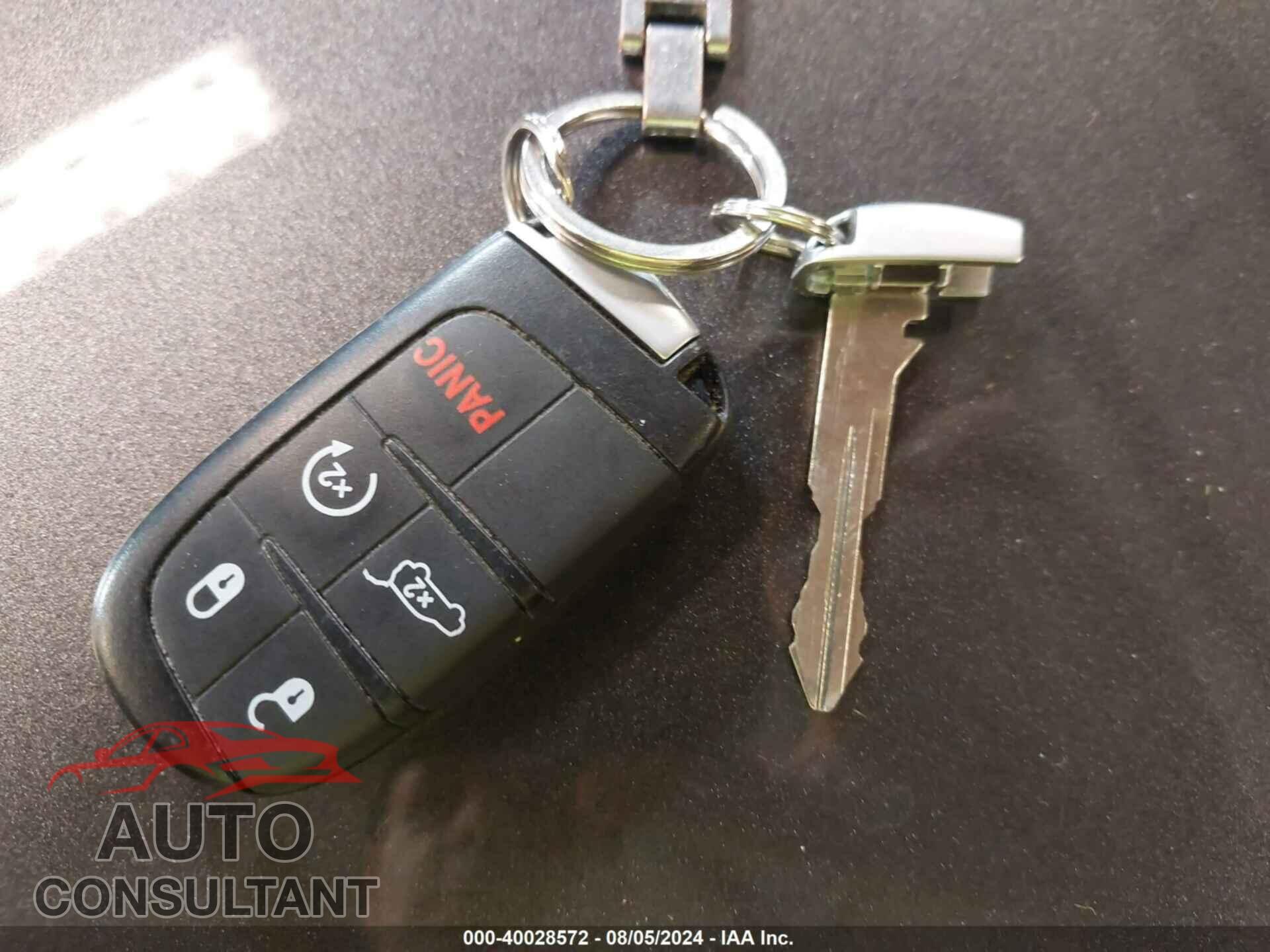 DODGE DURANGO 2021 - 1C4RDJDG7MC716536