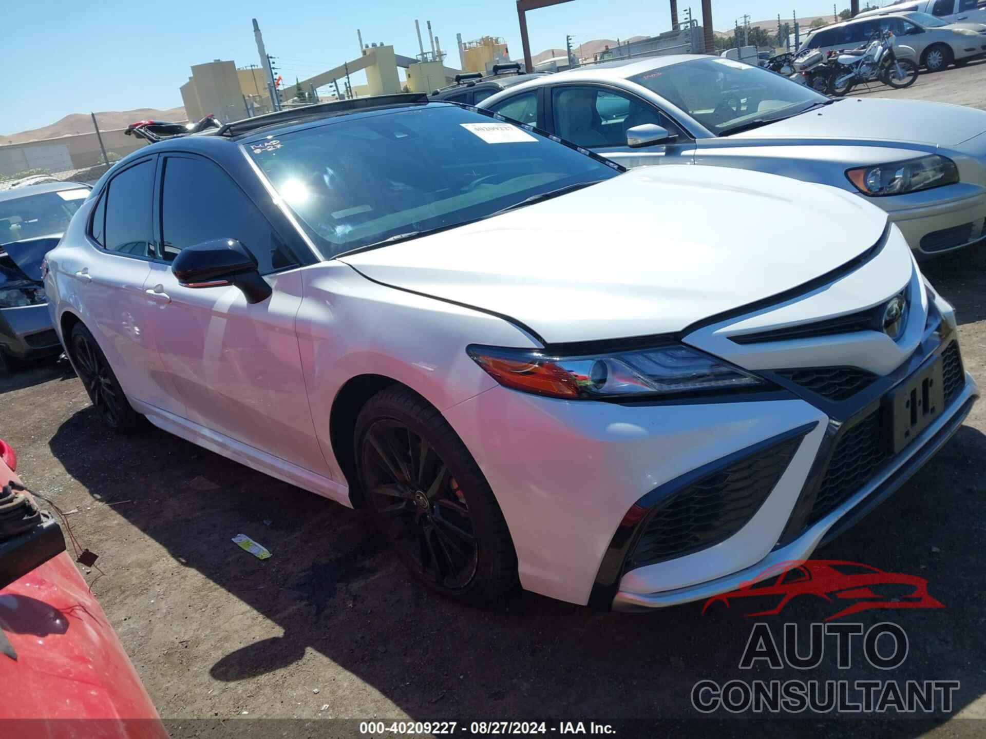 TOYOTA CAMRY 2023 - 4T1K61AK2PU160585