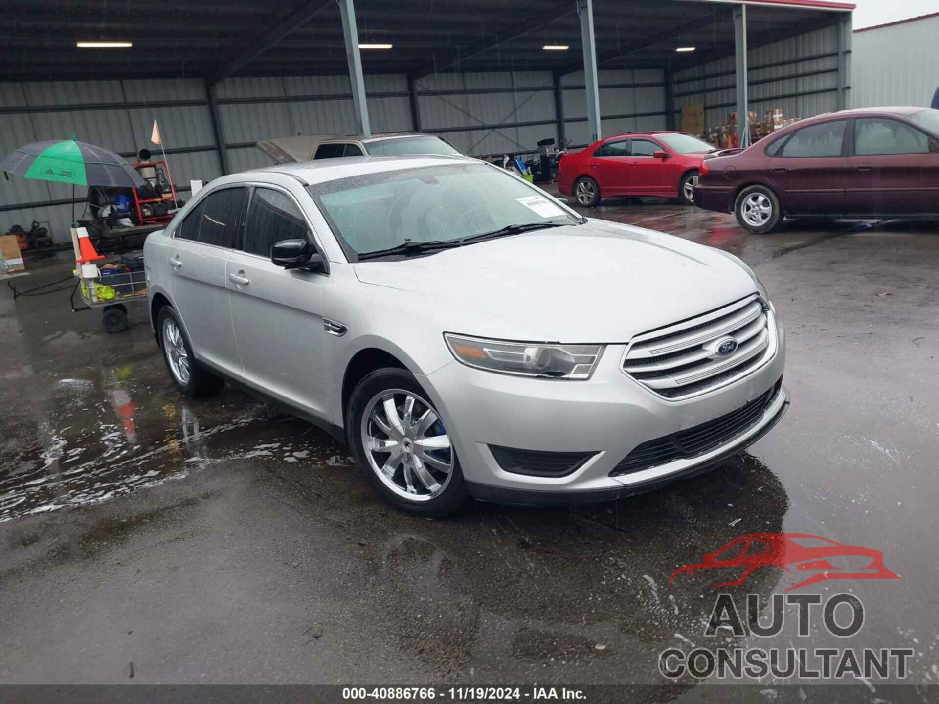 FORD TAURUS 2017 - 1FAHP2D8XHG124215