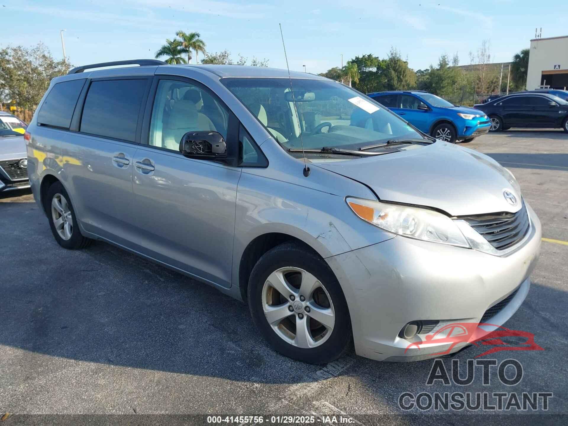 TOYOTA SIENNA 2014 - 5TDKK3DC9ES487485