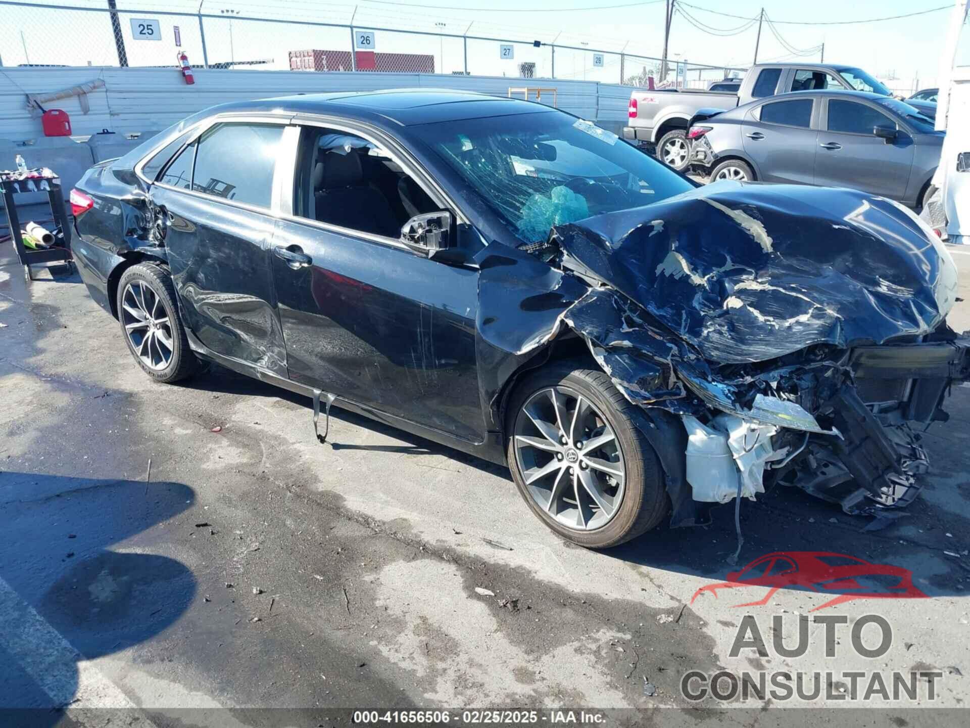 TOYOTA CAMRY 2016 - 4T1BK1FK4GU570907