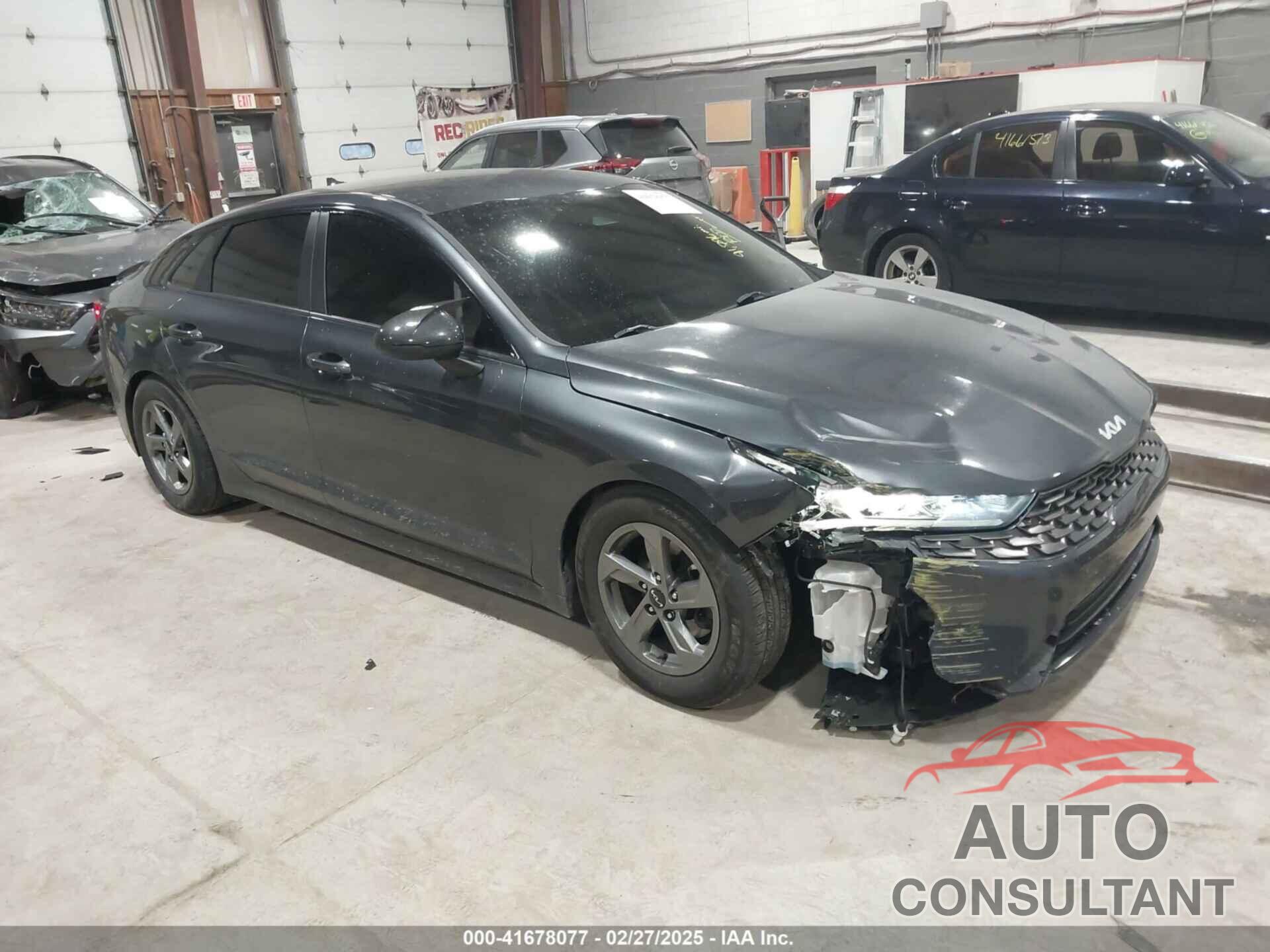 KIA K5 2022 - 5XXG14J28NG087977
