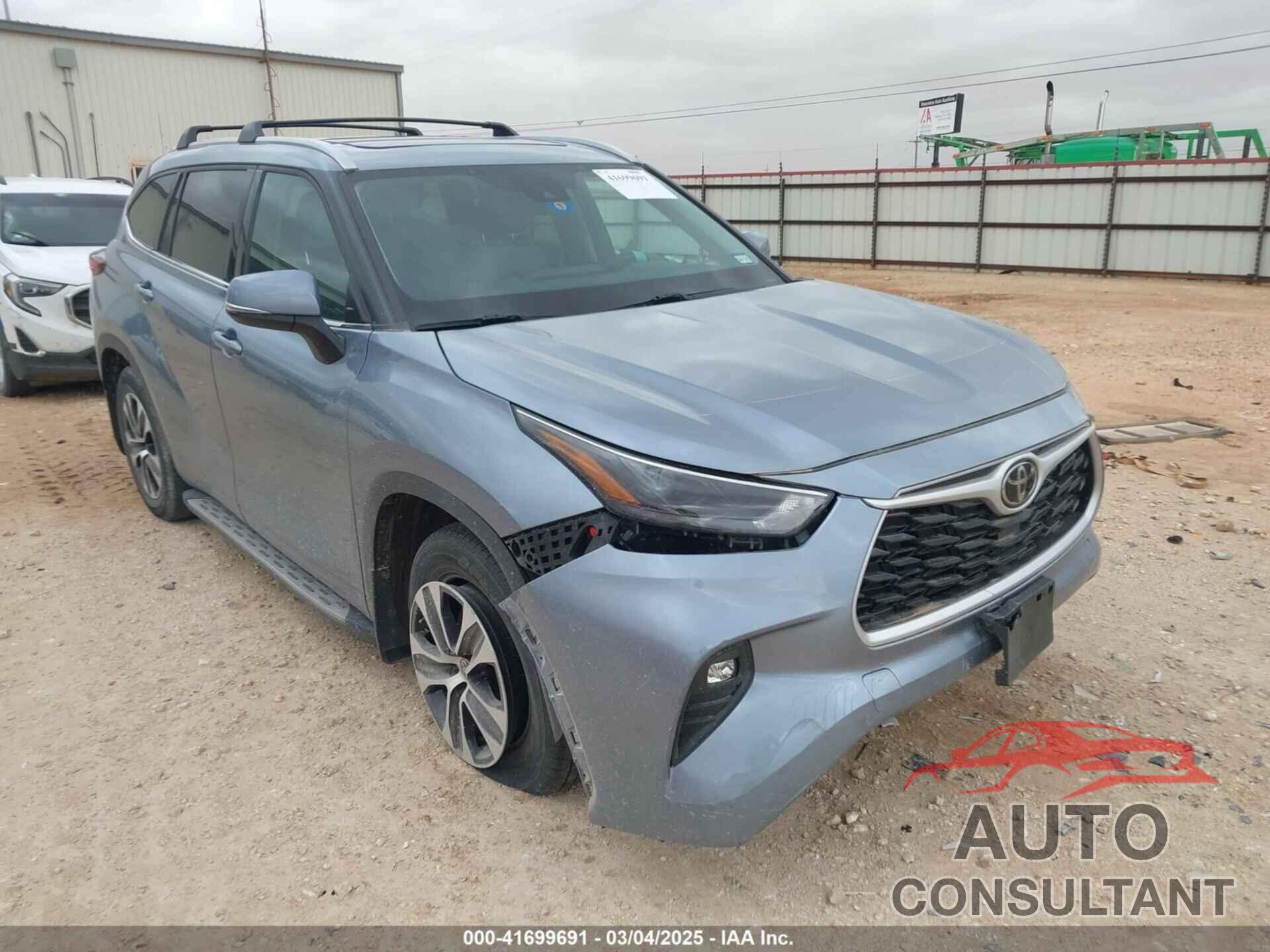TOYOTA HIGHLANDER 2022 - 5TDGZRAH0NS104926