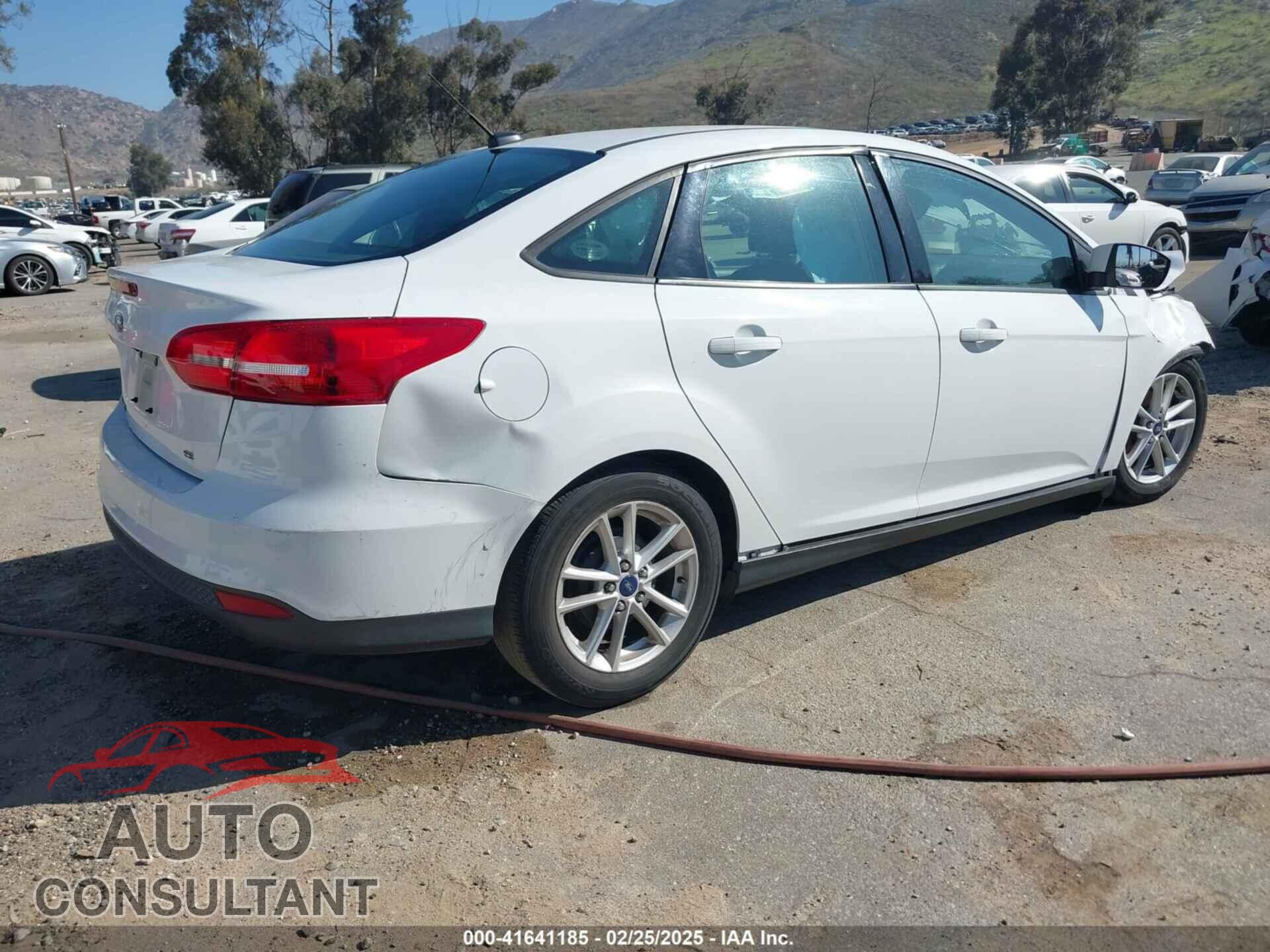 FORD FOCUS 2015 - 1FADP3F20FL243036