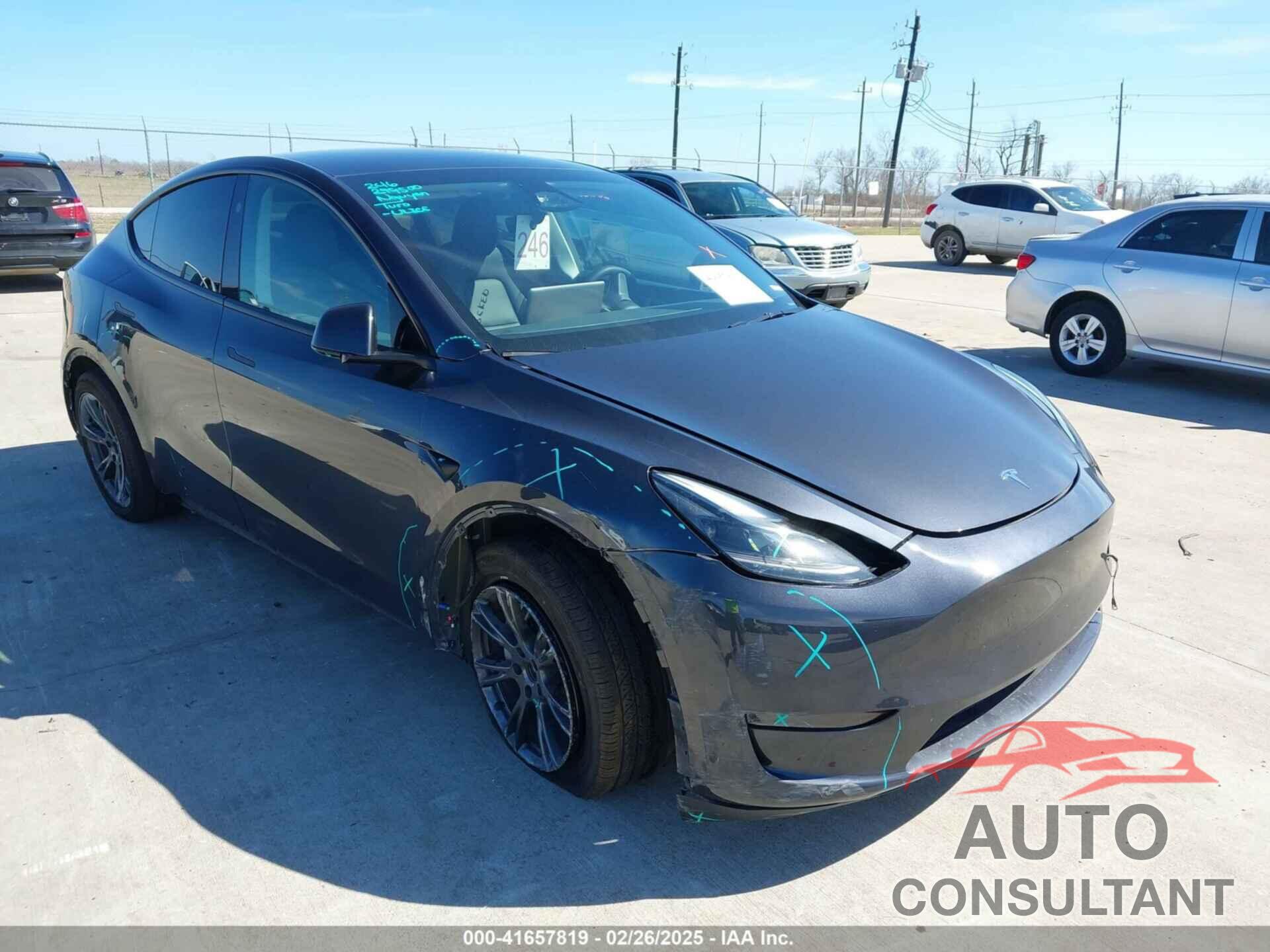 TESLA MODEL Y 2024 - 7SAYGDEDXRA299500