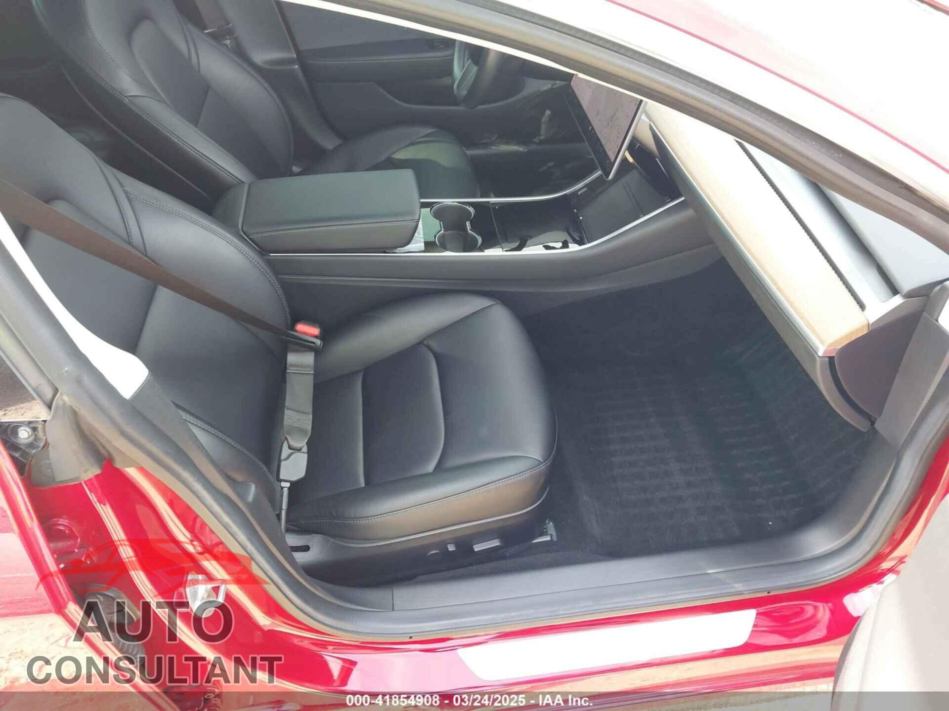 TESLA MODEL 3 2018 - 5YJ3E1EA4JF053227