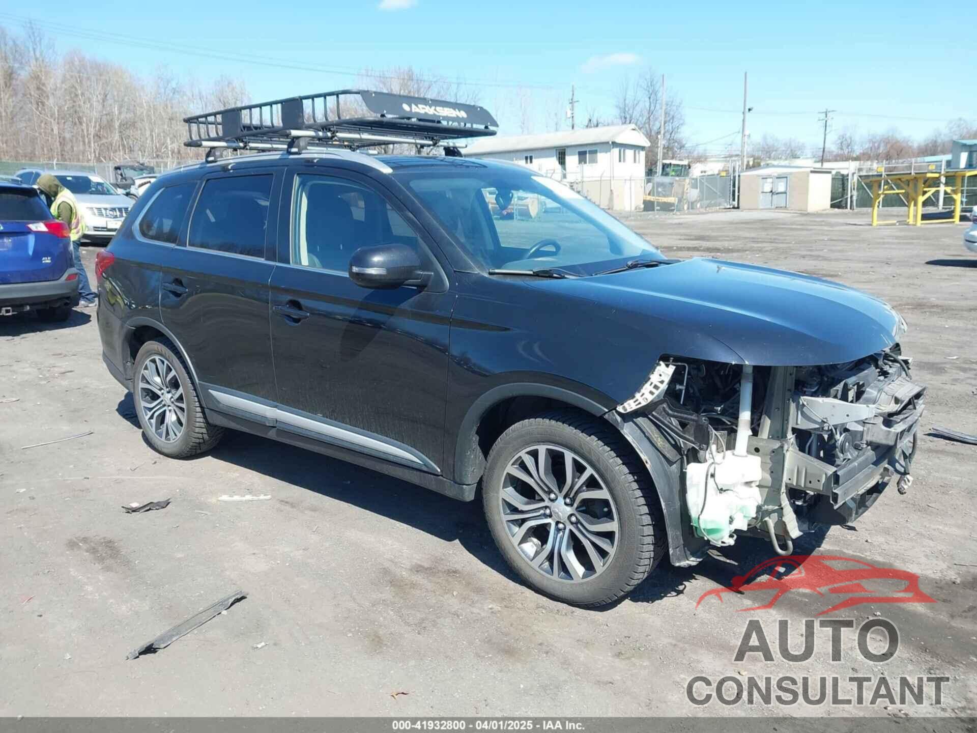 MITSUBISHI OUTLANDER 2018 - JA4AZ3A38JZ010643