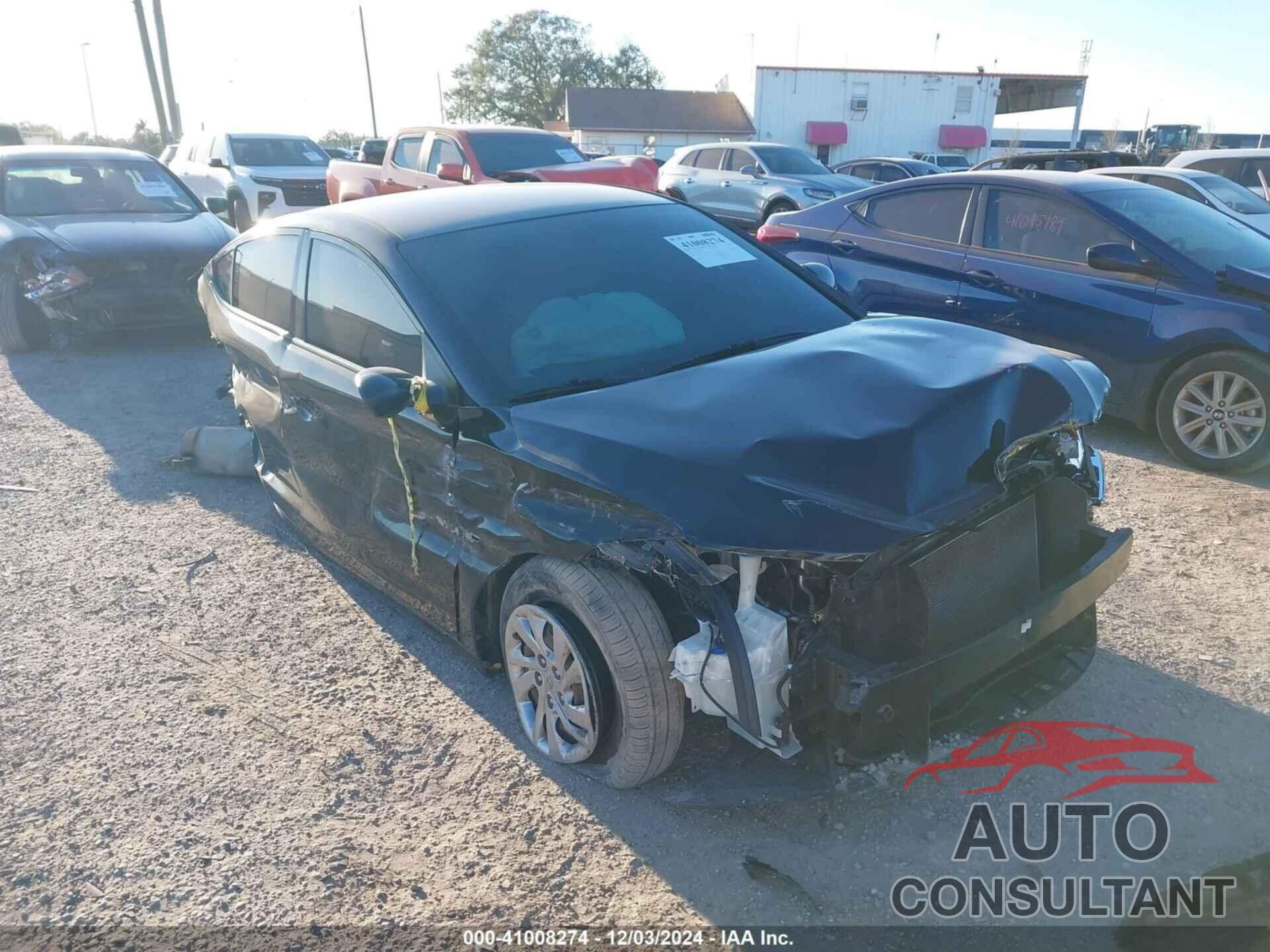 HYUNDAI ELANTRA 2018 - KMHD74LF2JU628068