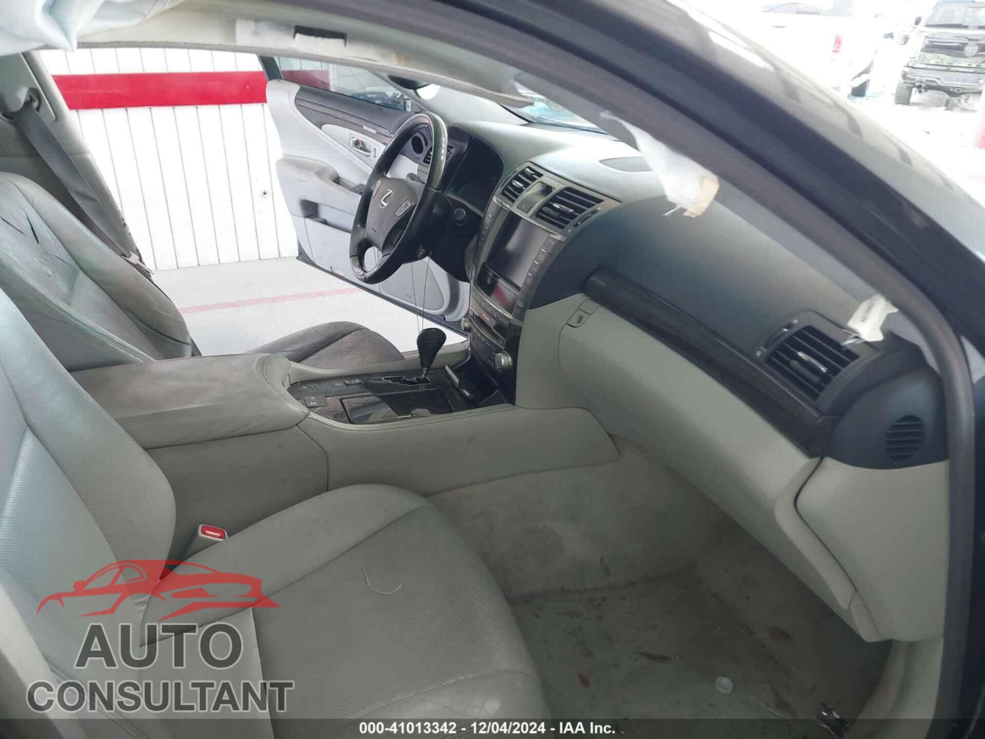 LEXUS LS 2010 - JTHBL5EF7A5098439
