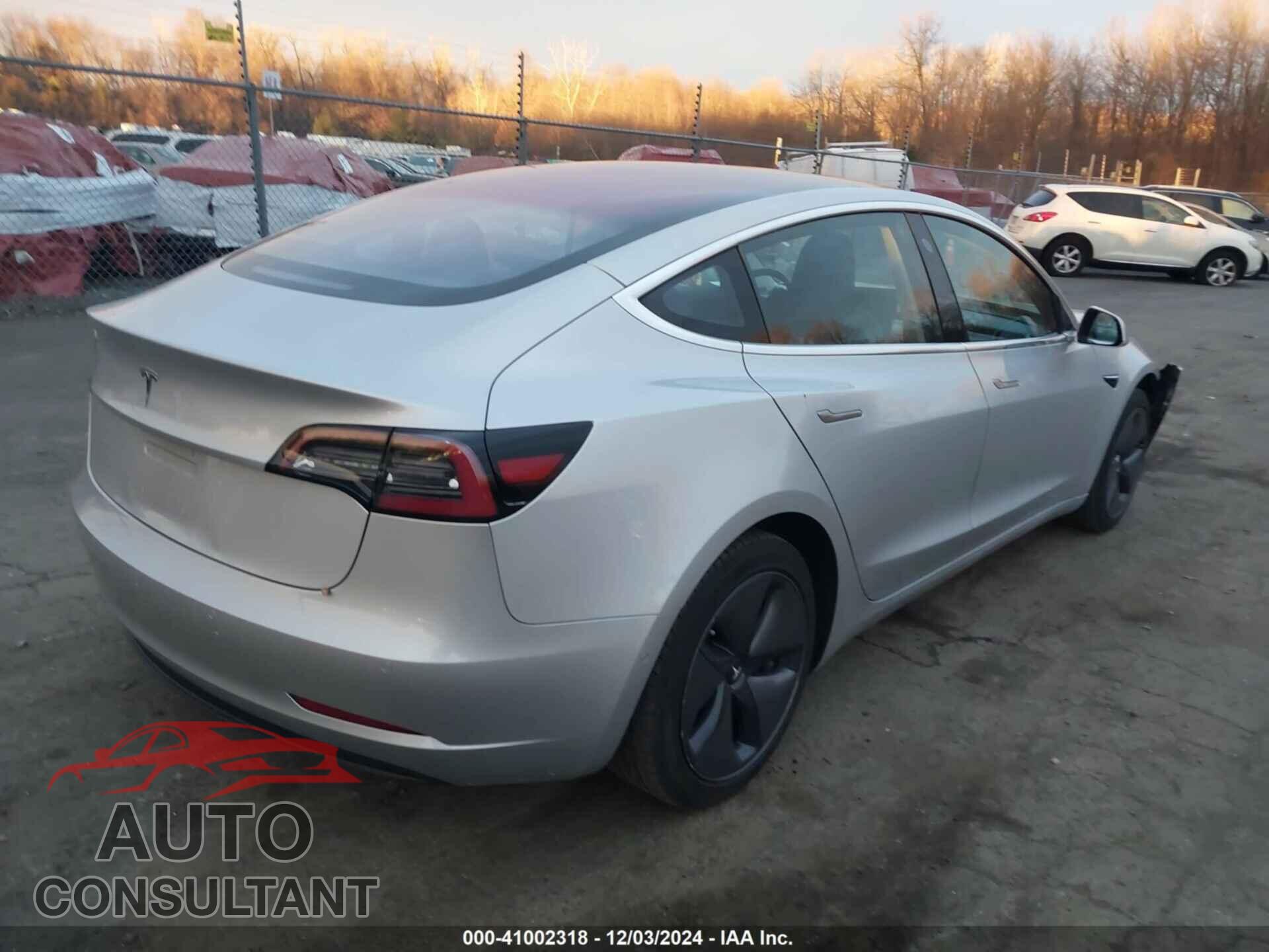 TESLA MODEL 3 2018 - 5YJ3E1EA8JF043008