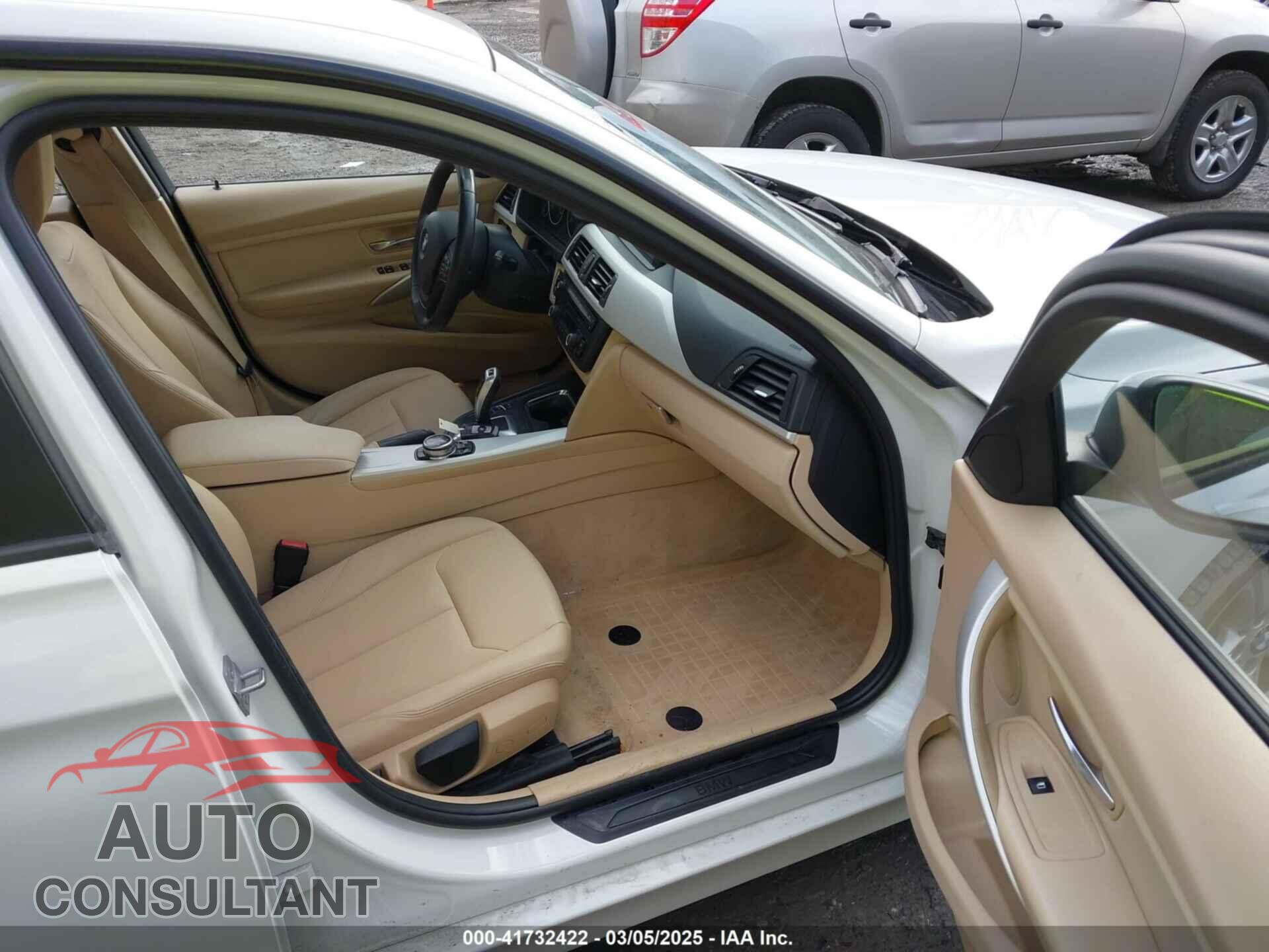BMW 320I 2014 - WBA3C3G58ENS68194