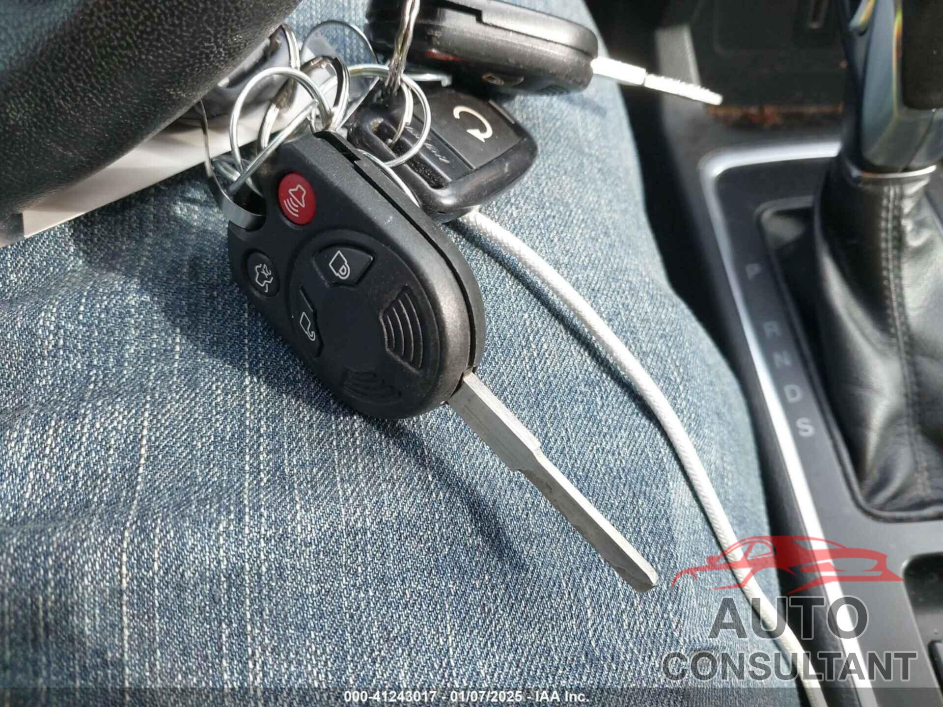 FORD ESCAPE 2018 - 1FMCU9HD6JUA89236