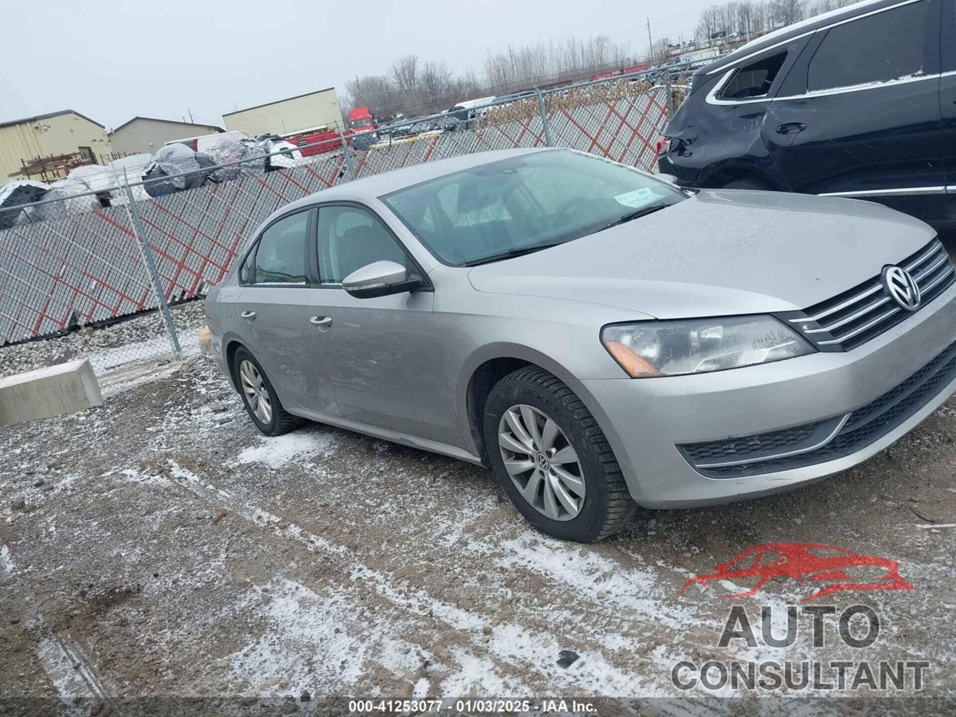 VOLKSWAGEN PASSAT 2012 - 1VWAP7A3XCC034710