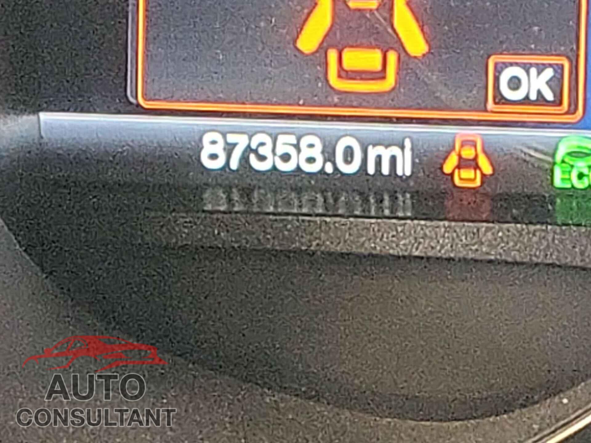 FORD C-MAX 2017 - 1FADP5AU9HL113716