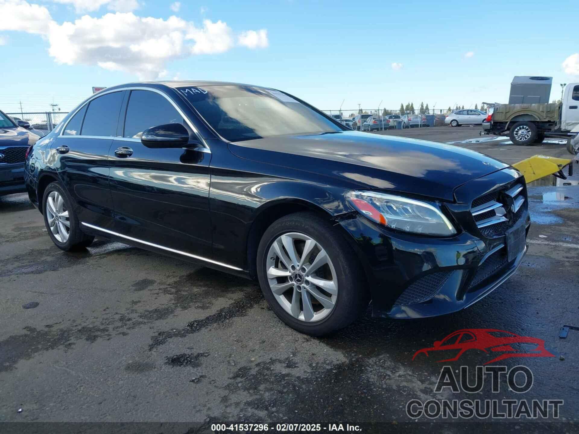 MERCEDES-BENZ C 300 2019 - 55SWF8EB6KU315888