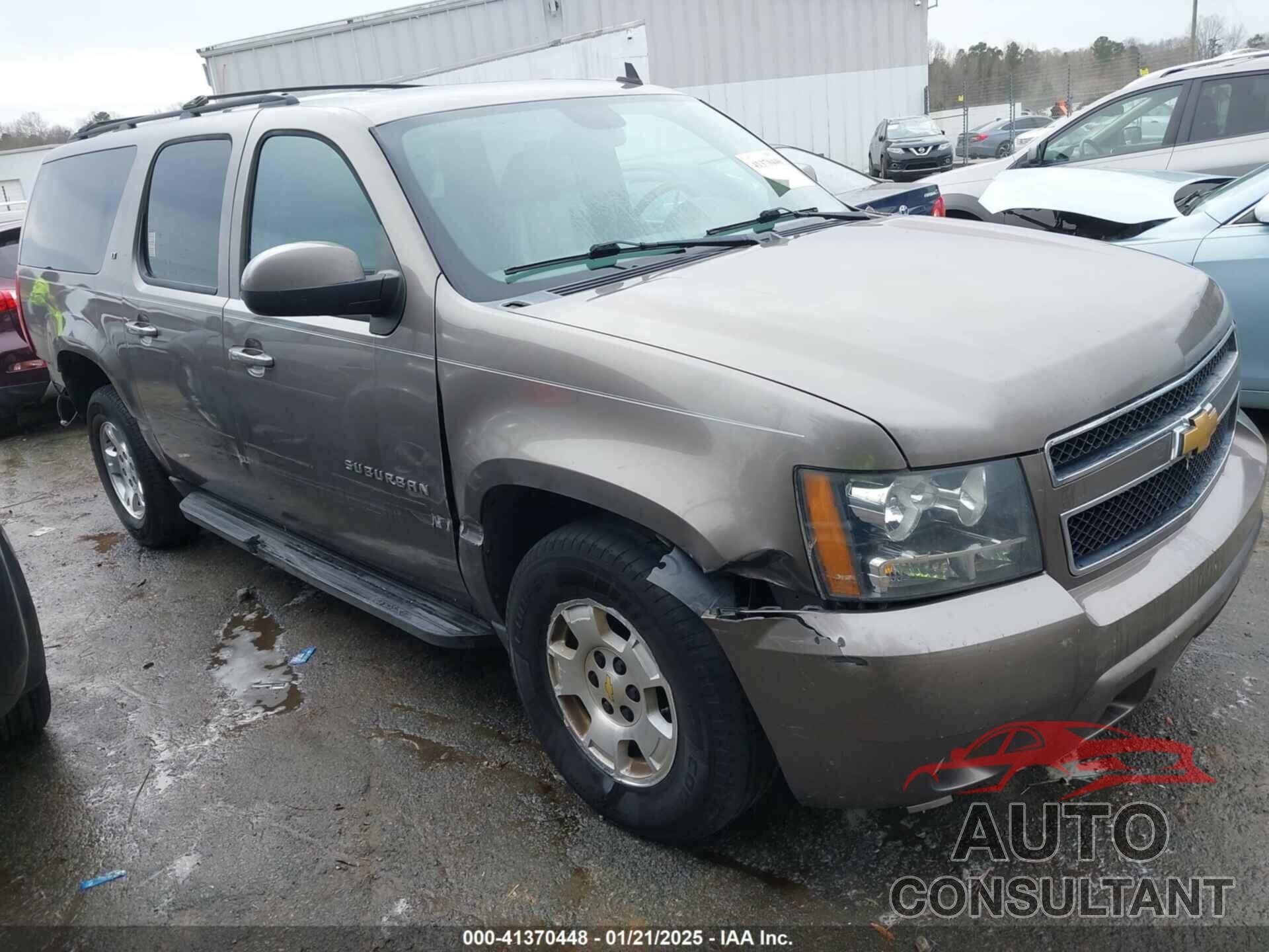 CHEVROLET SUBURBAN 1500 2013 - 1GNSCJE03DR160204