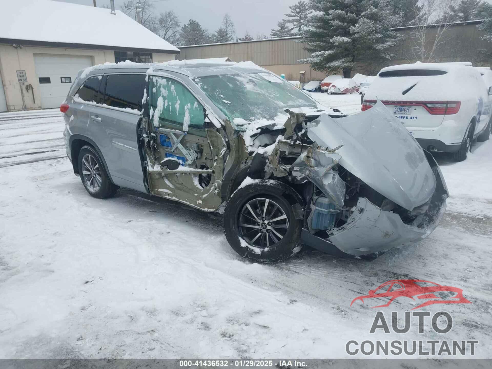 TOYOTA HIGHLANDER 2018 - 5TDJZRFH6JS812686