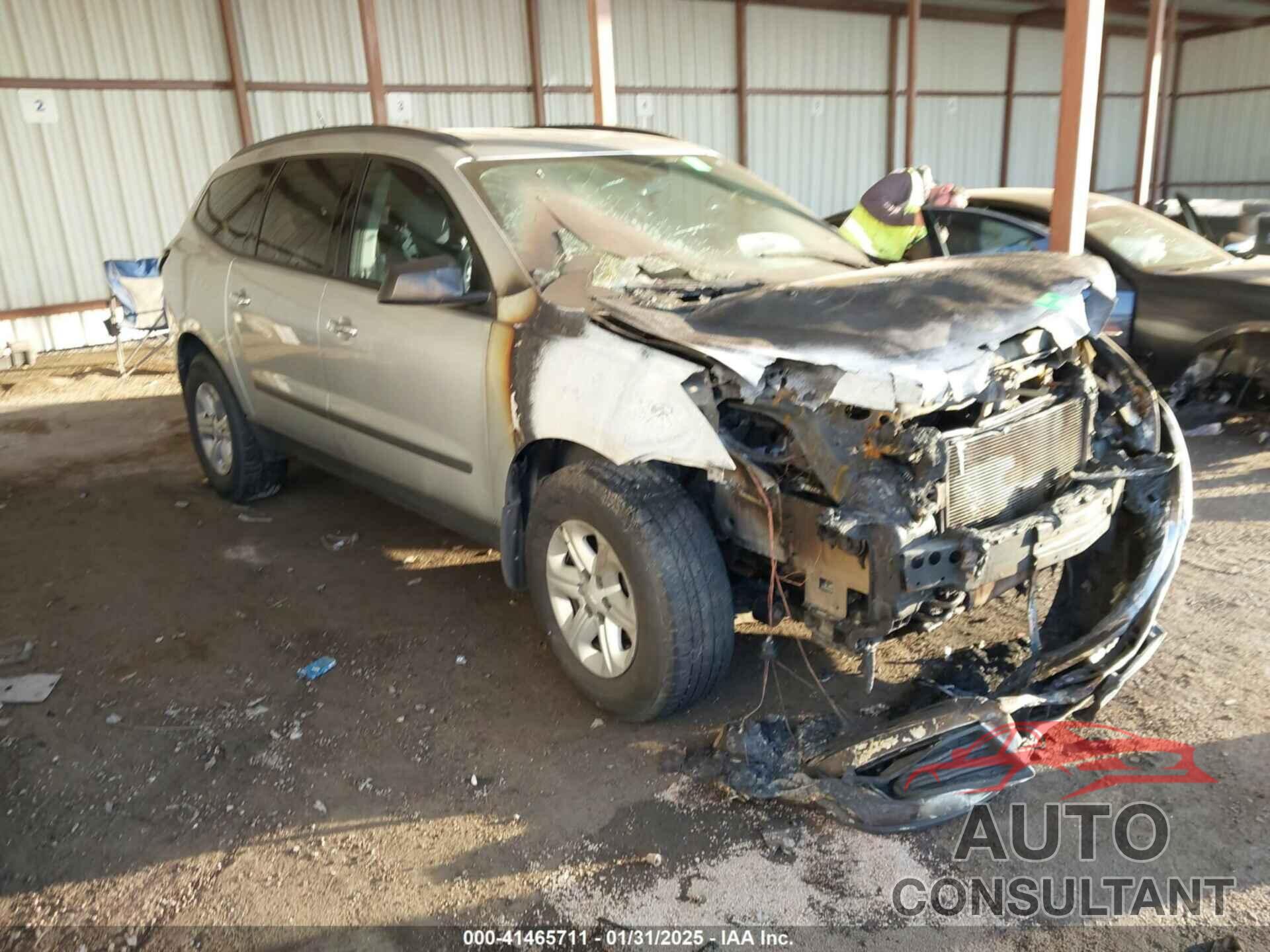 CHEVROLET TRAVERSE 2017 - 1GNKRFKD4HJ301336