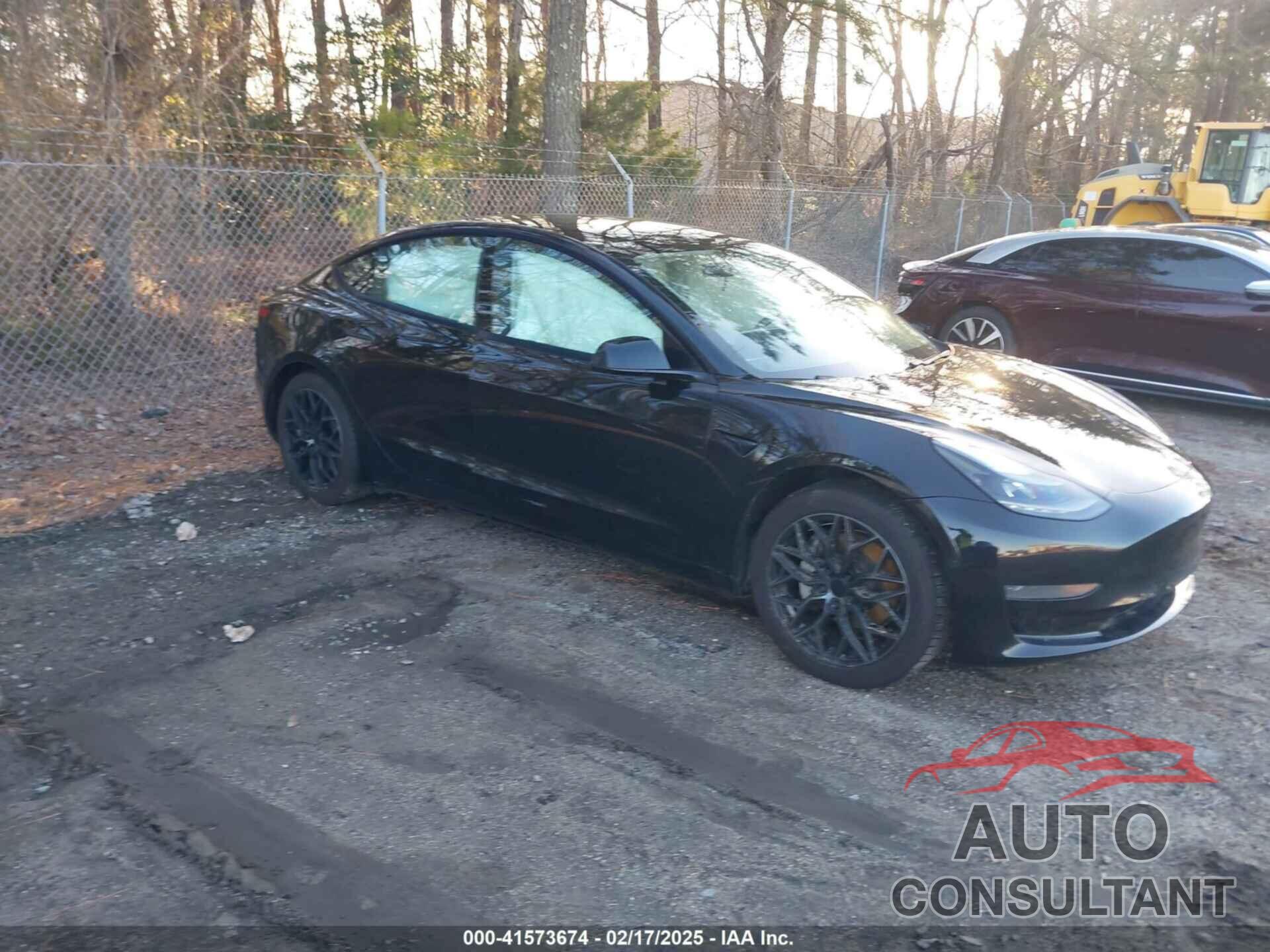 TESLA MODEL 3 2021 - 5YJ3E1EA4MF875742