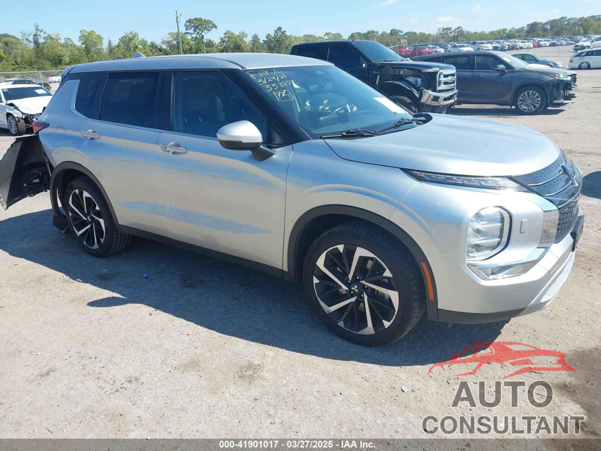 MITSUBISHI OUTLANDER 2023 - JA4J4UA83PZ030677