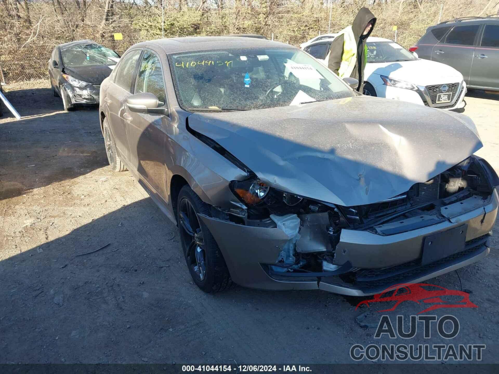 VOLKSWAGEN PASSAT 2015 - 1VWBS7A31FC088985