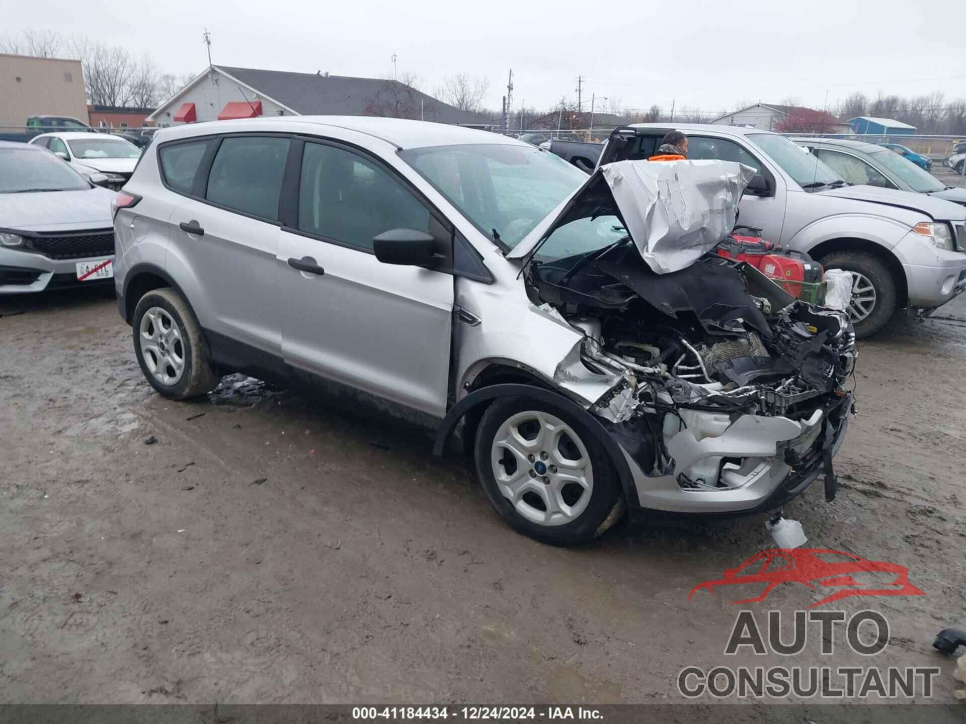 FORD ESCAPE 2017 - 1FMCU0F77HUC62443