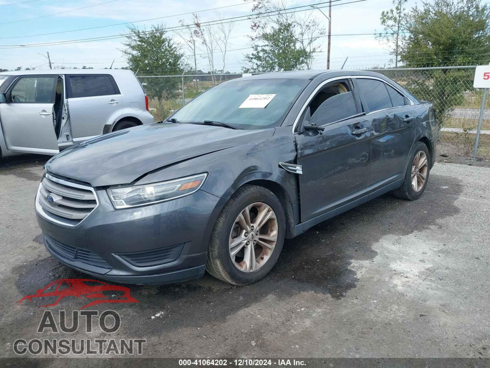 FORD TAURUS 2017 - 1FAHP2D87HG135835