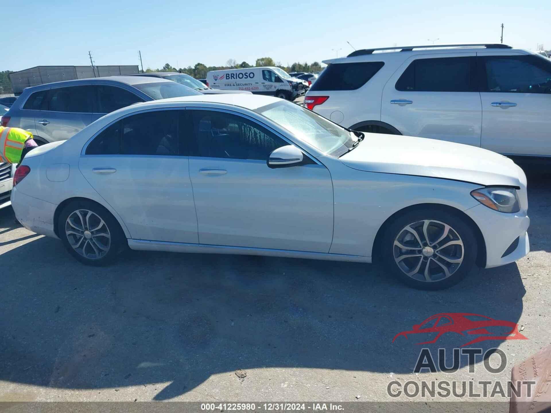 MERCEDES-BENZ C 300 2016 - 55SWF4JB0GU161832