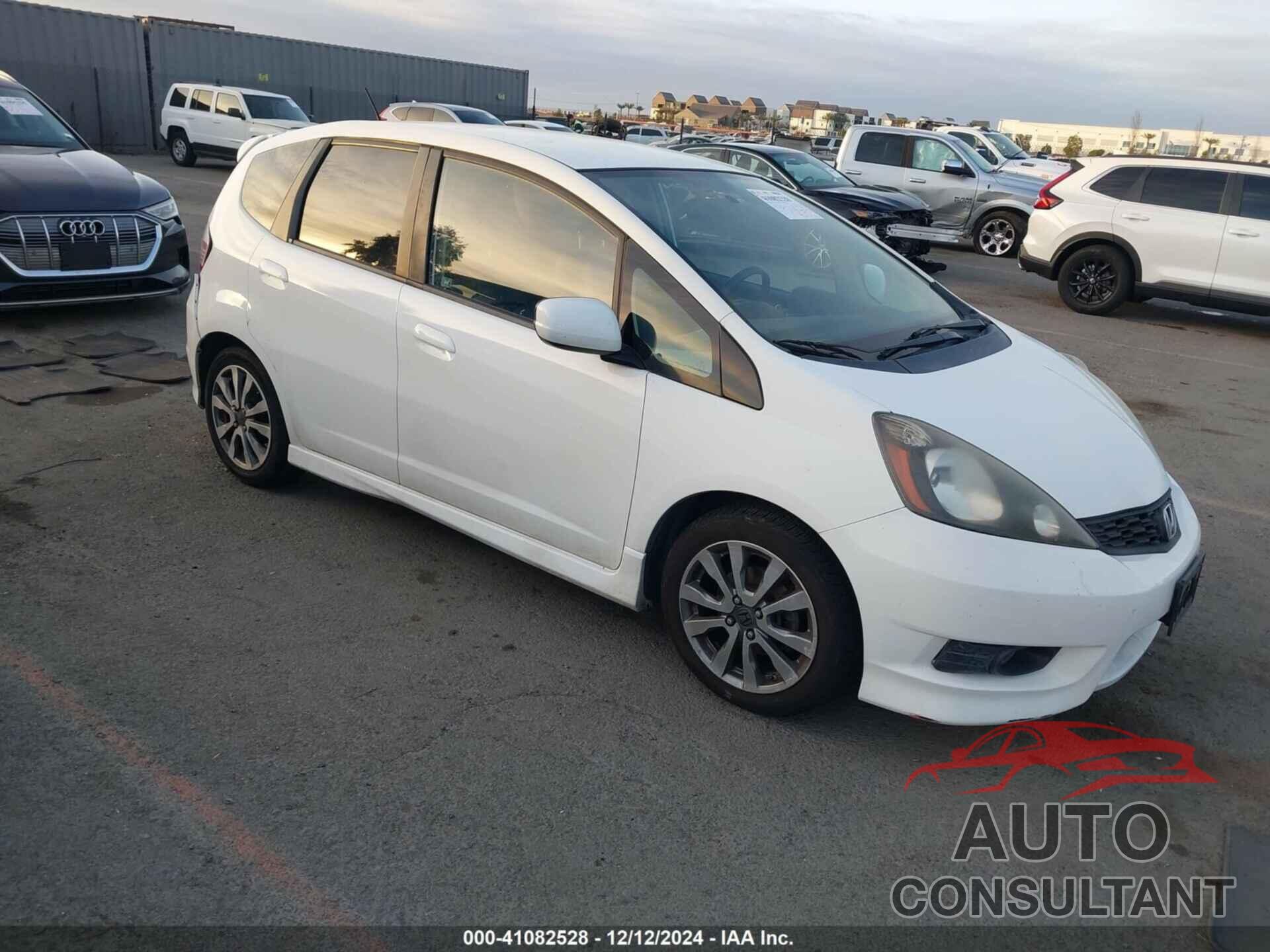 HONDA FIT 2013 - JHMGE8H52DC072092