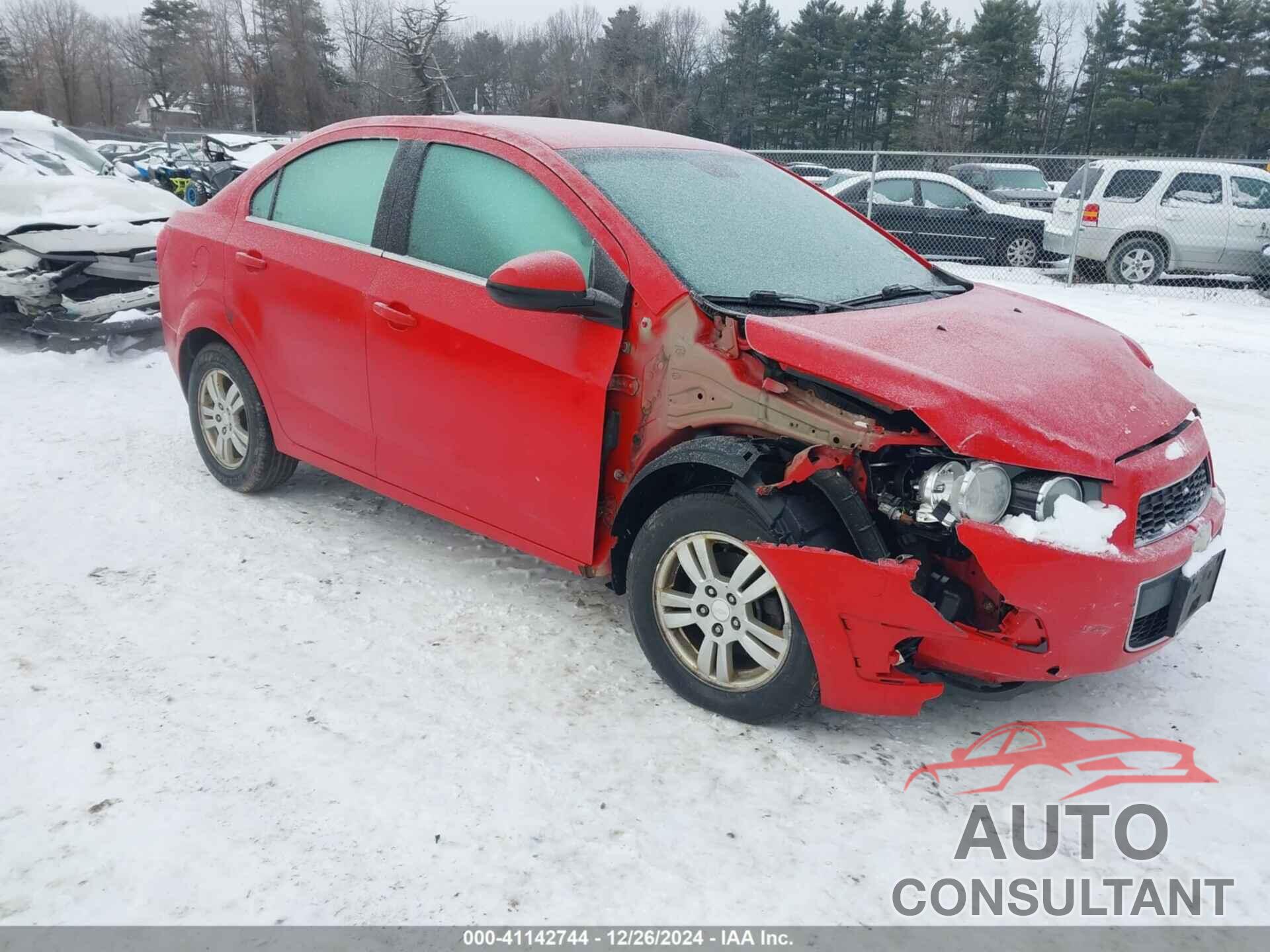 CHEVROLET SONIC 2013 - 1G1JC5SG0D4207711
