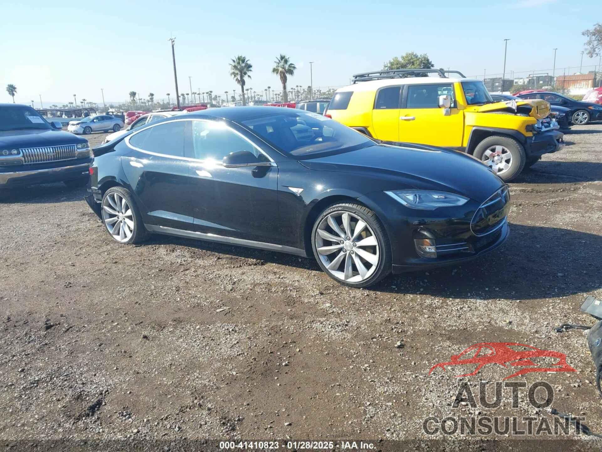TESLA MODEL S 2013 - 5YJSA1AC9DFP10929