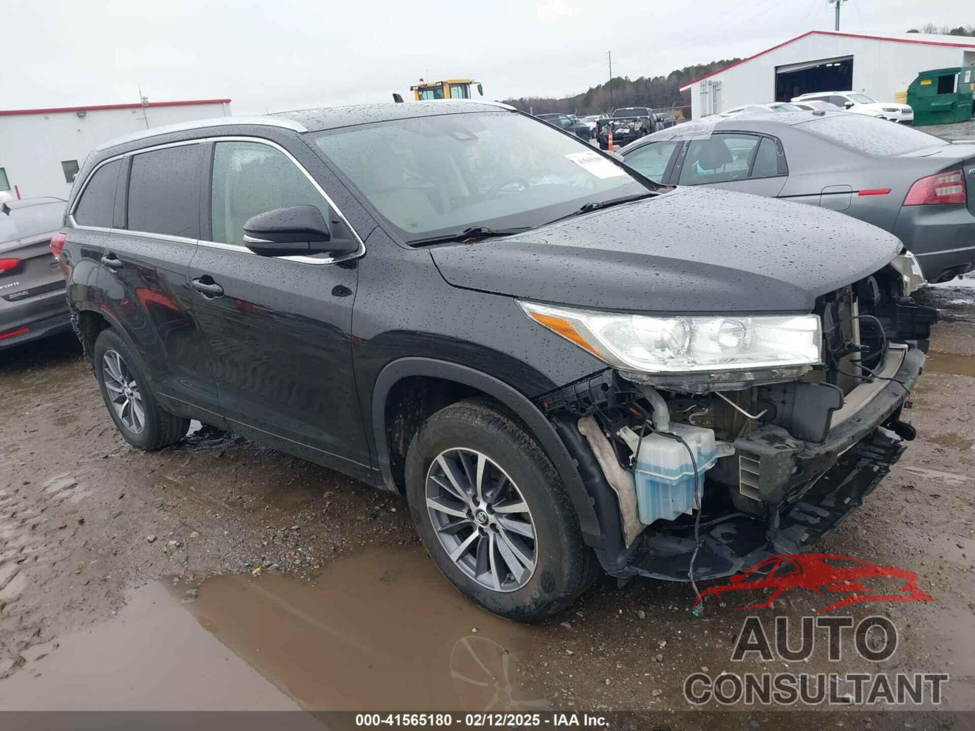 TOYOTA HIGHLANDER 2018 - 5TDKZRFH7JS547569