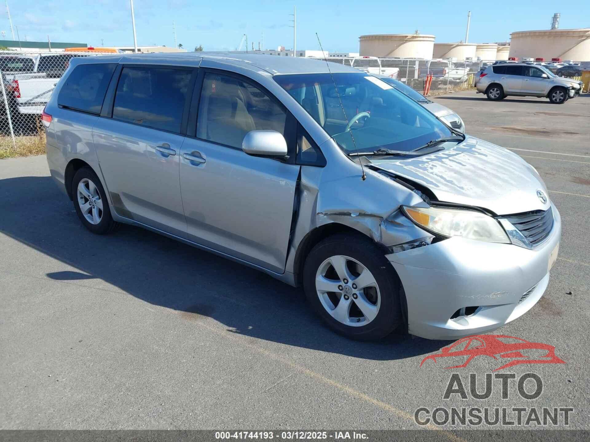 TOYOTA SIENNA 2011 - 5TDKK3DC2BS161488