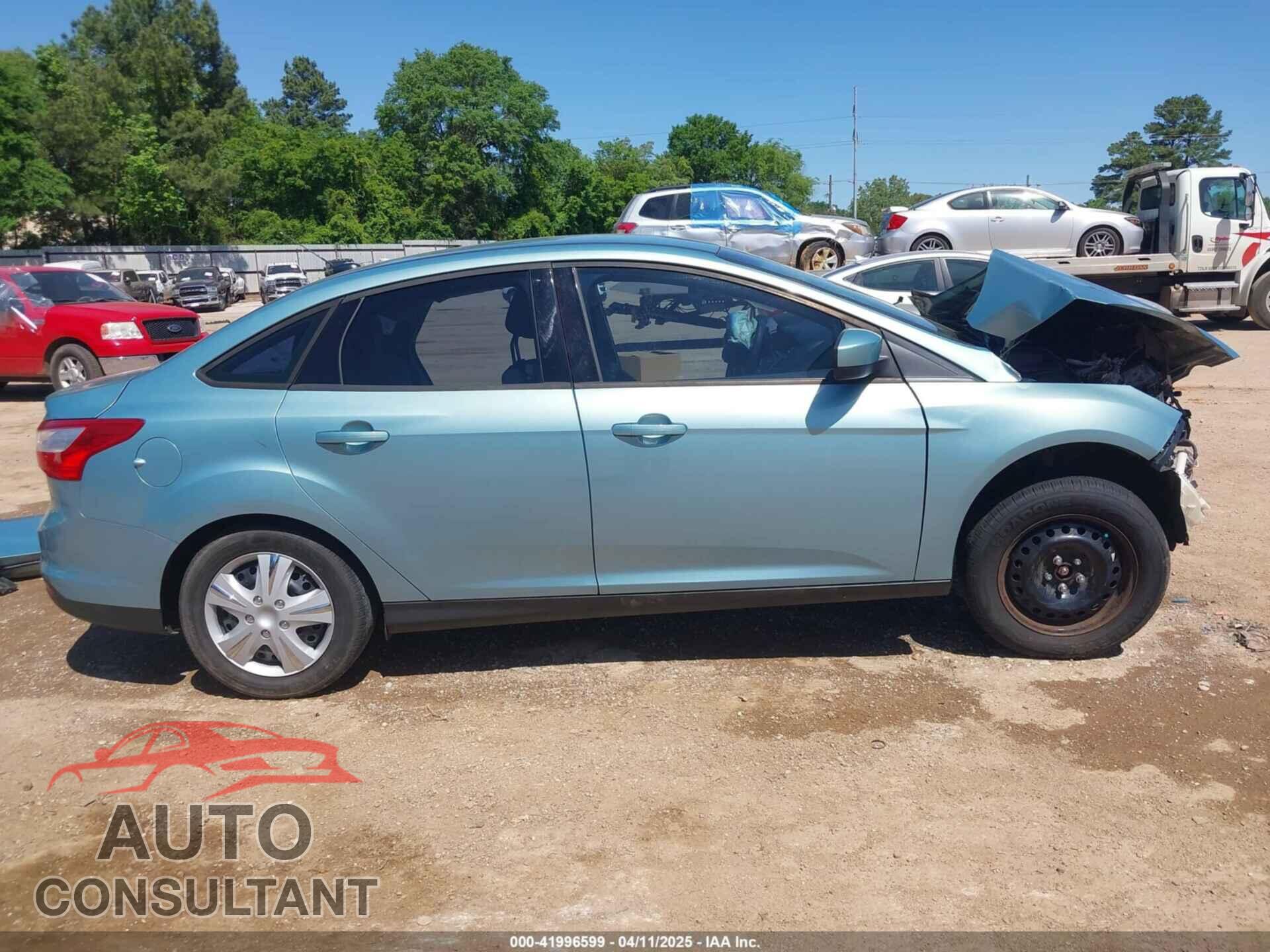 FORD FOCUS 2012 - 1FAHP3F20CL320775
