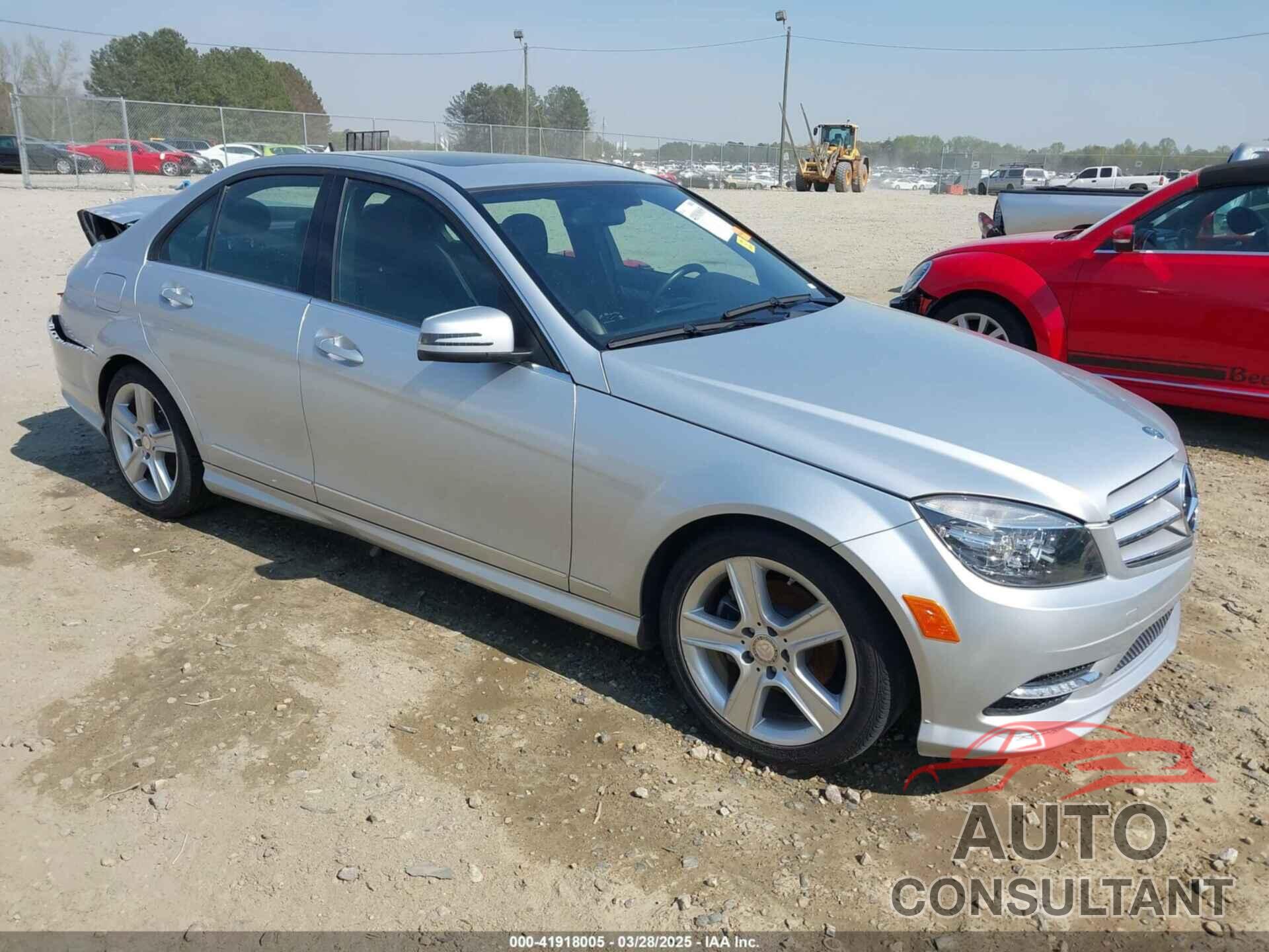 MERCEDES-BENZ C 300 2011 - WDDGF5EB0BR154345