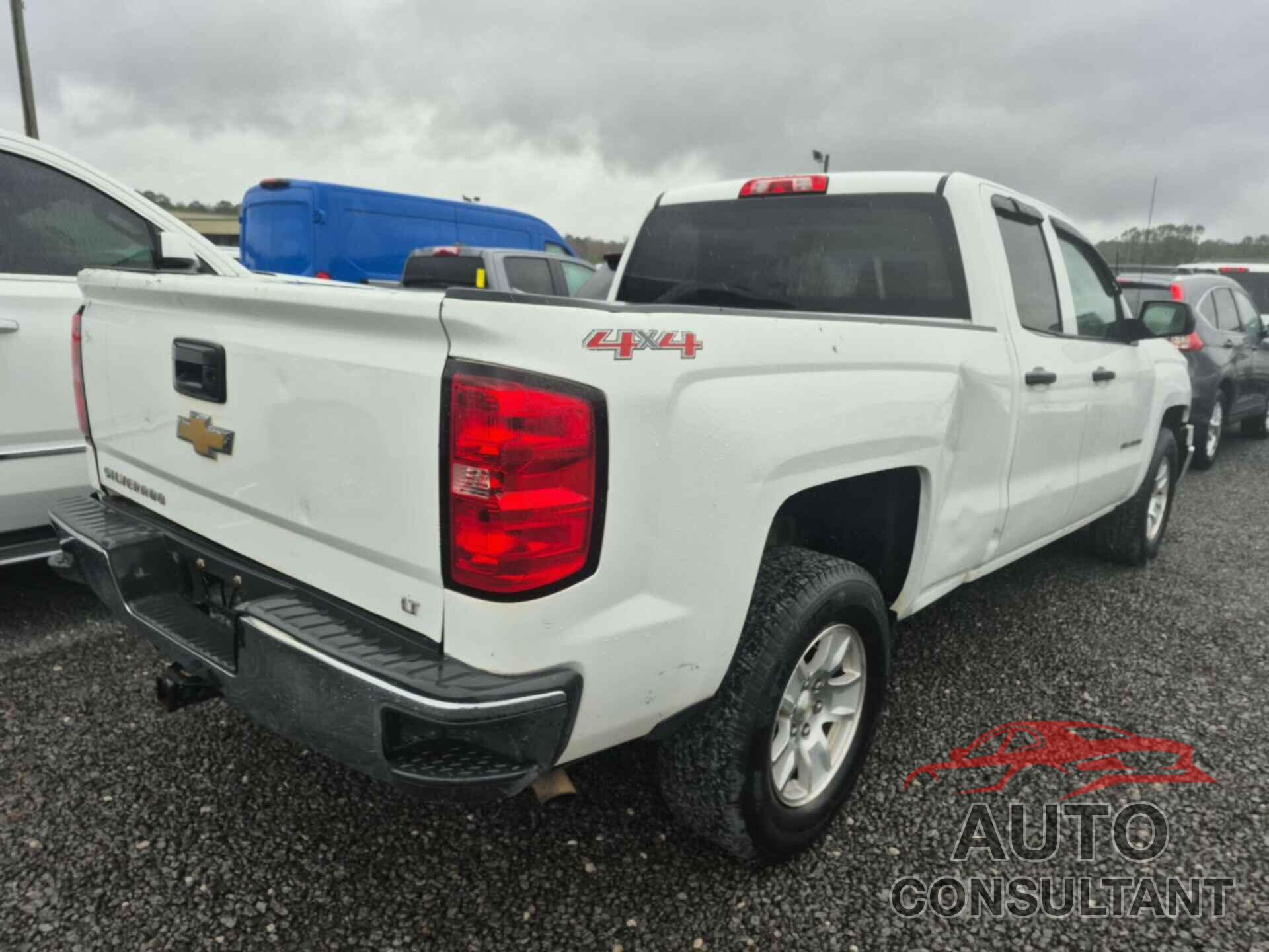 CHEVROLET SILVERADO 2014 - 1GCVKREC9EZ305443