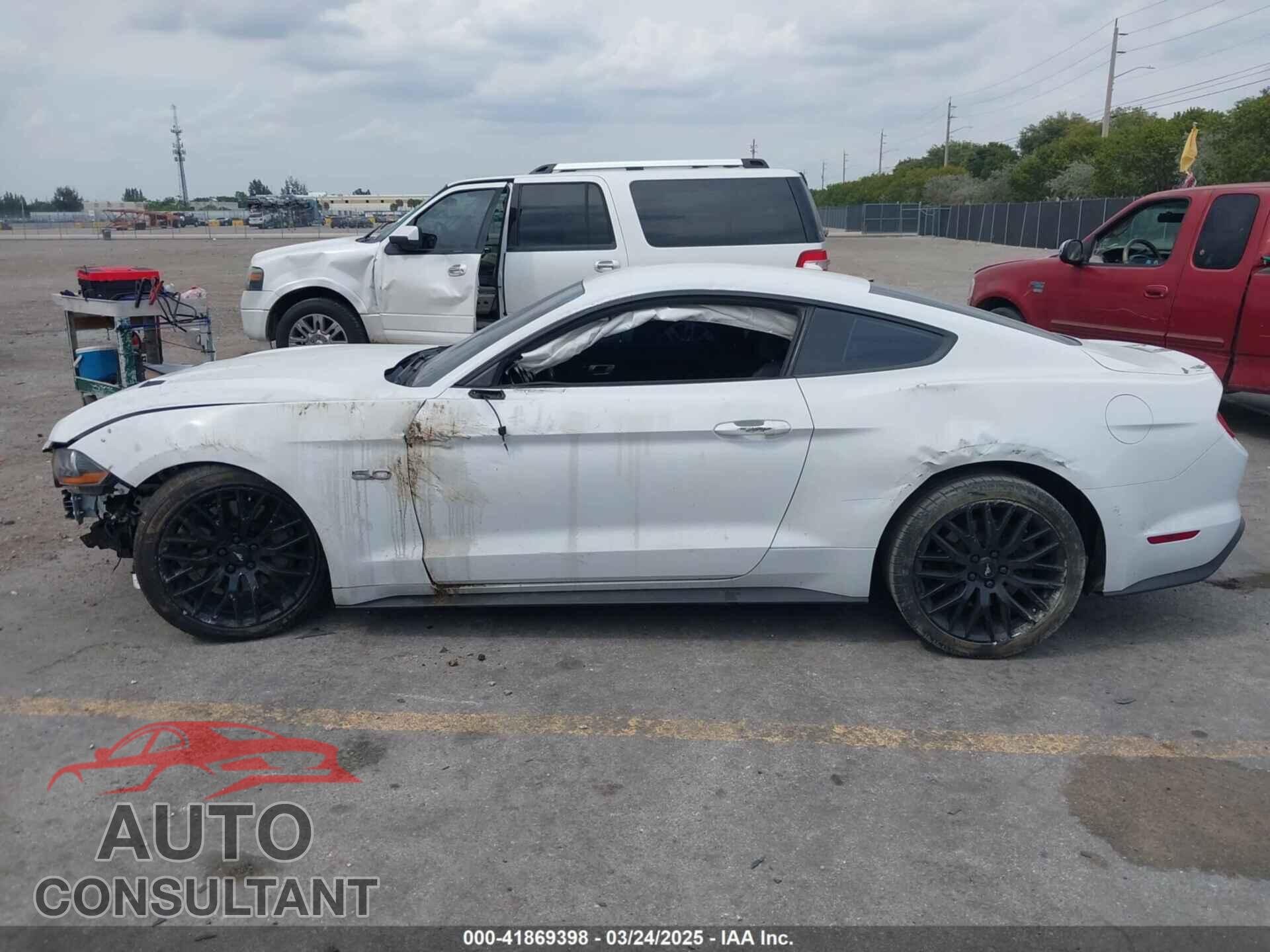 FORD MUSTANG 2019 - 1FA6P8CF2K5157965