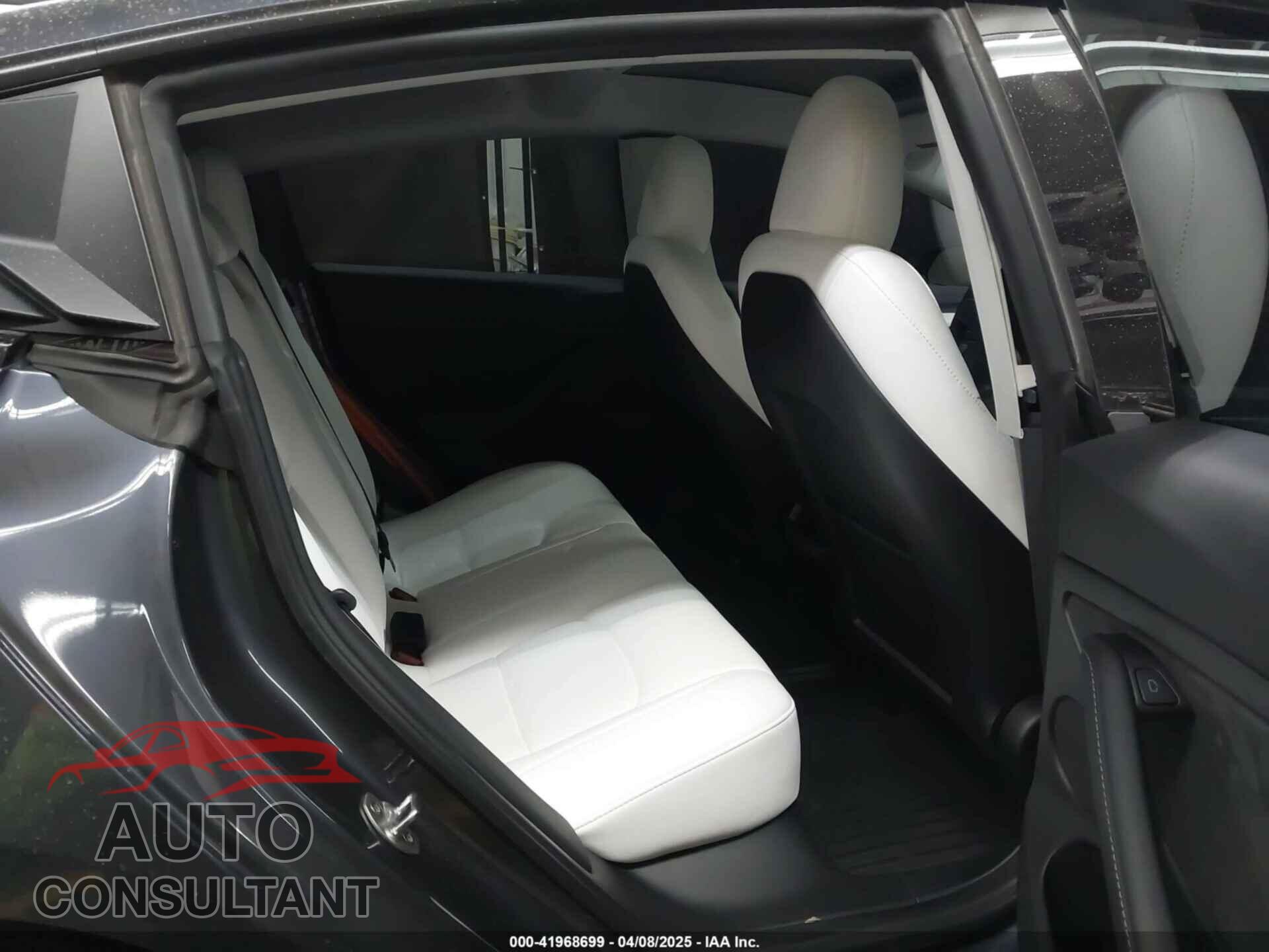 TESLA MODEL 3 2023 - 5YJ3E1EA9PF639723