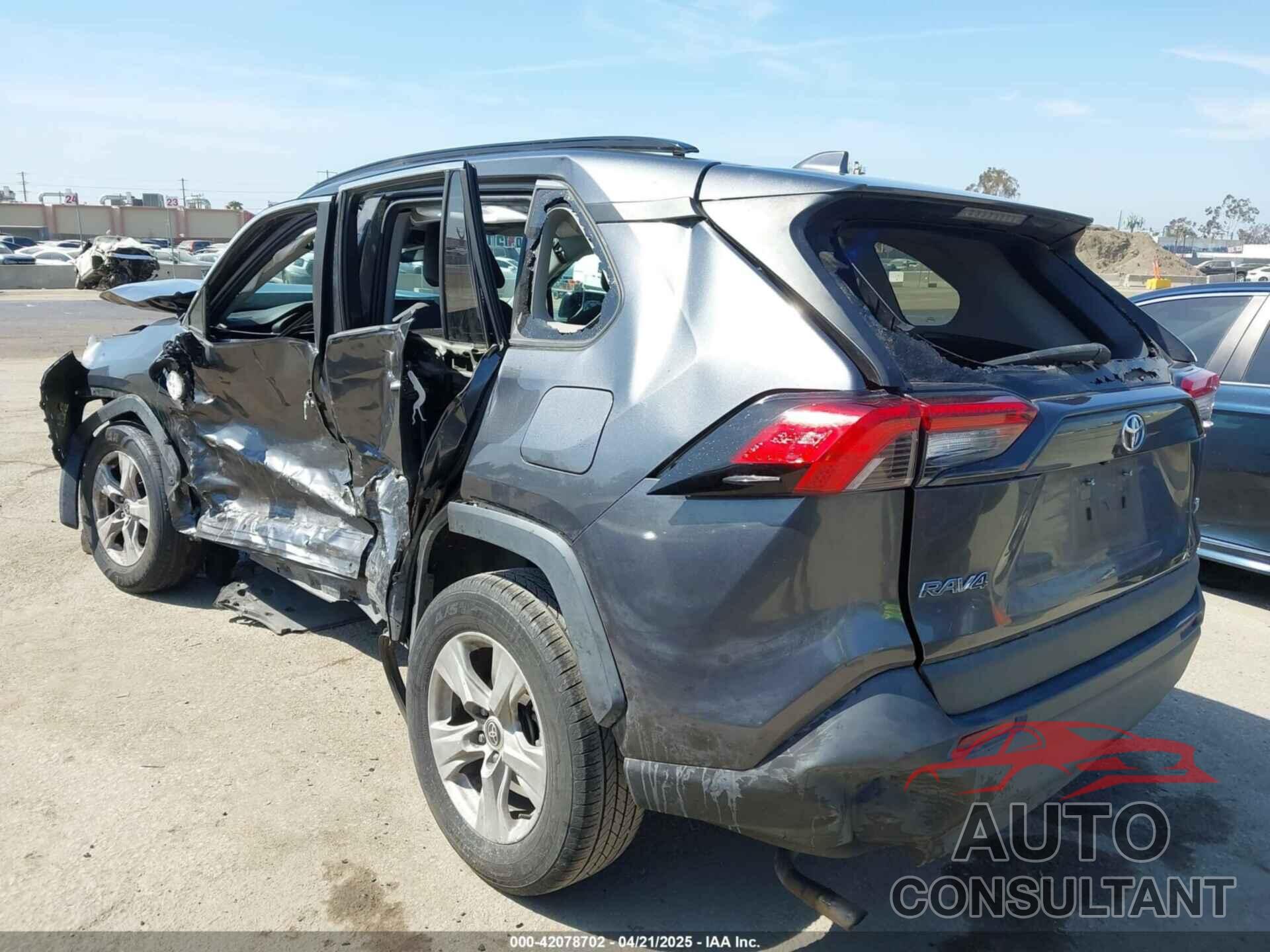 TOYOTA RAV4 2021 - 2T3W1RFV4MC126881