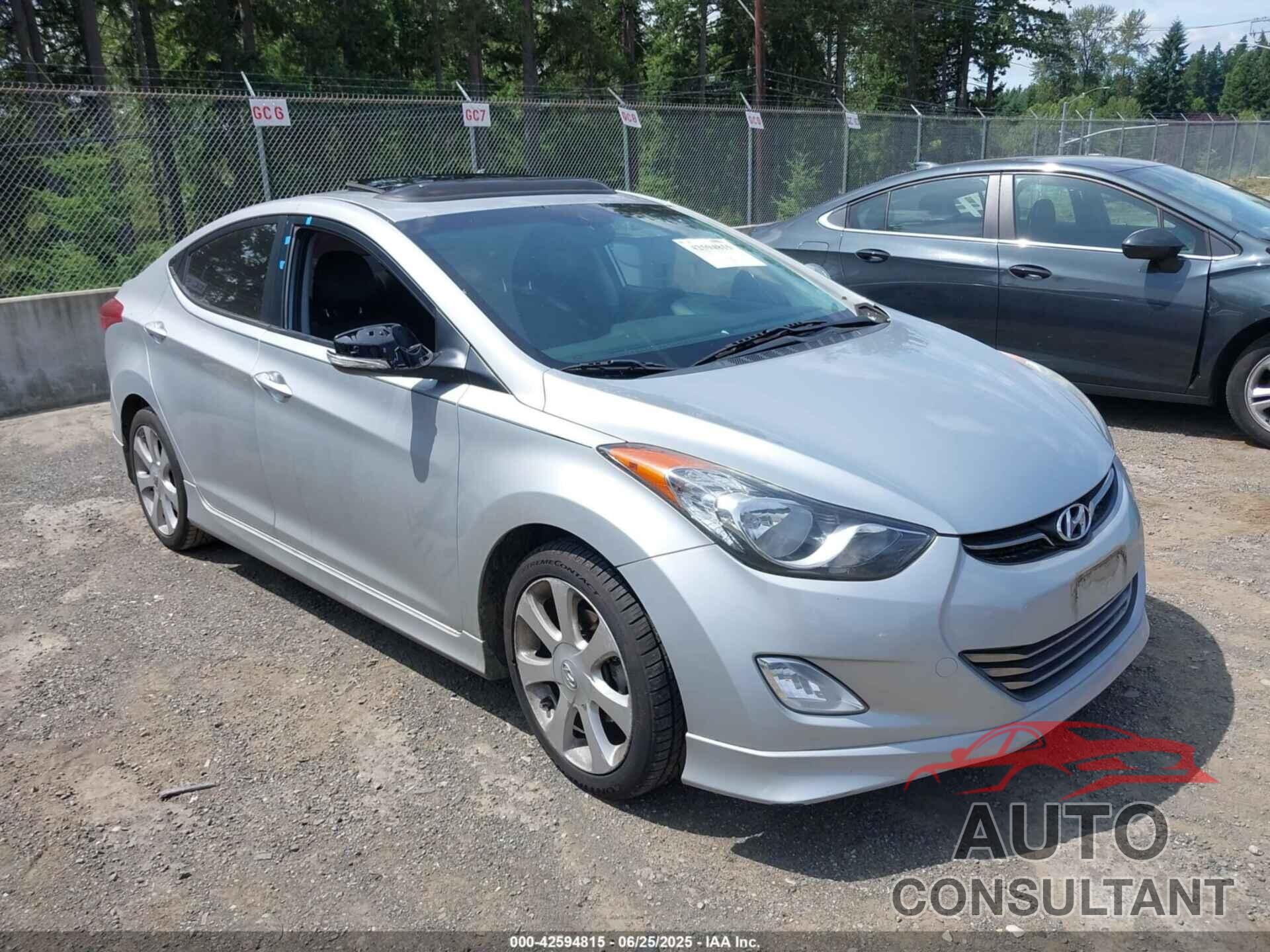 HYUNDAI ELANTRA 2013 - 5NPDH4AE2DH265720