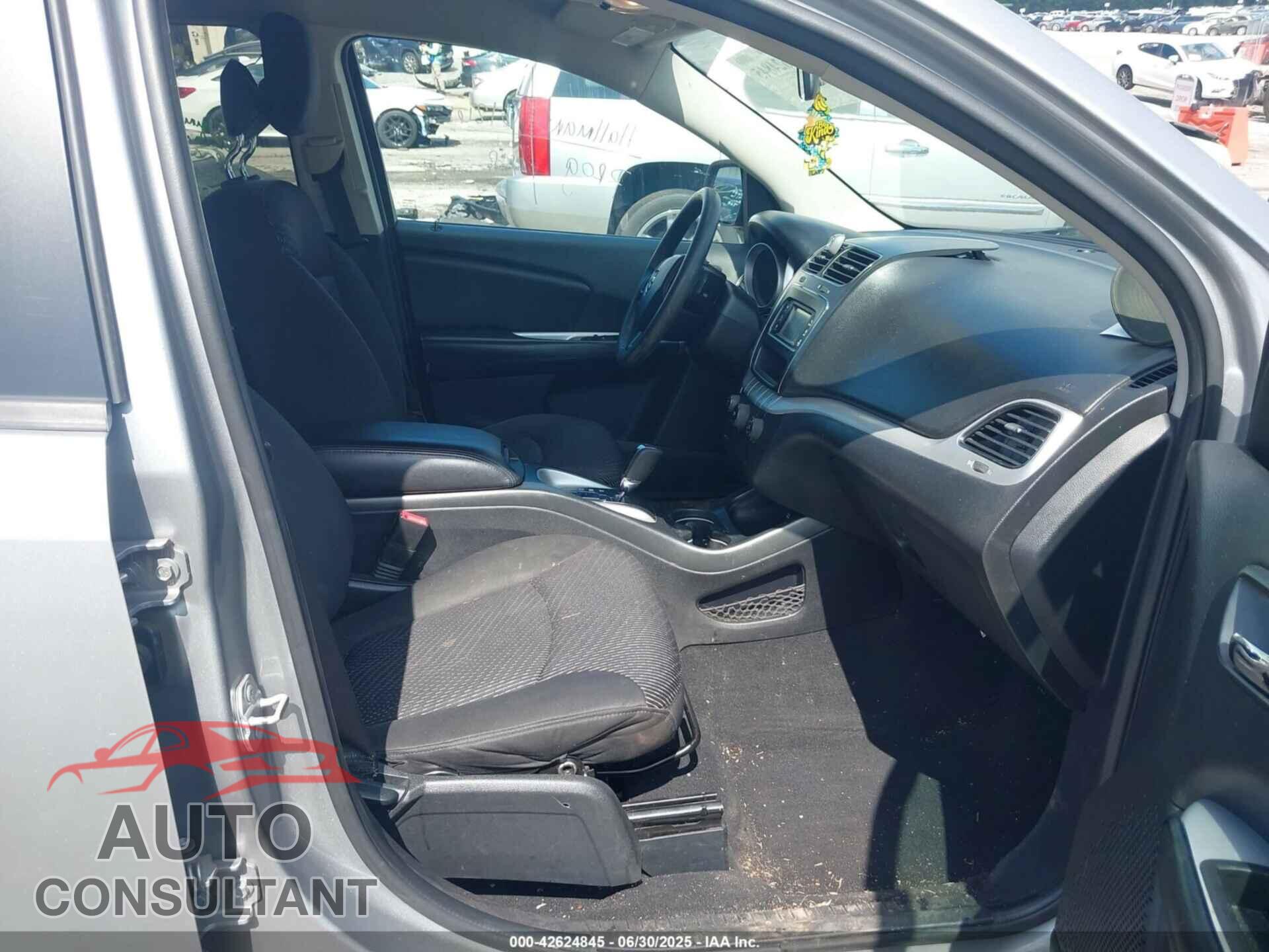 DODGE JOURNEY 2015 - 3C4PDCBG4FT726437